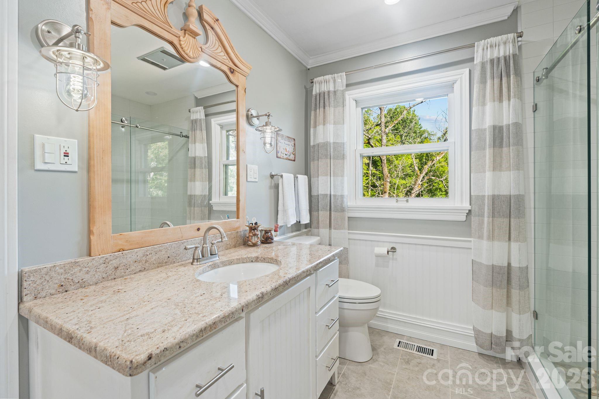 Single Family Residence at 6296 Southlake Drive, Hickory, photo 23 of 48