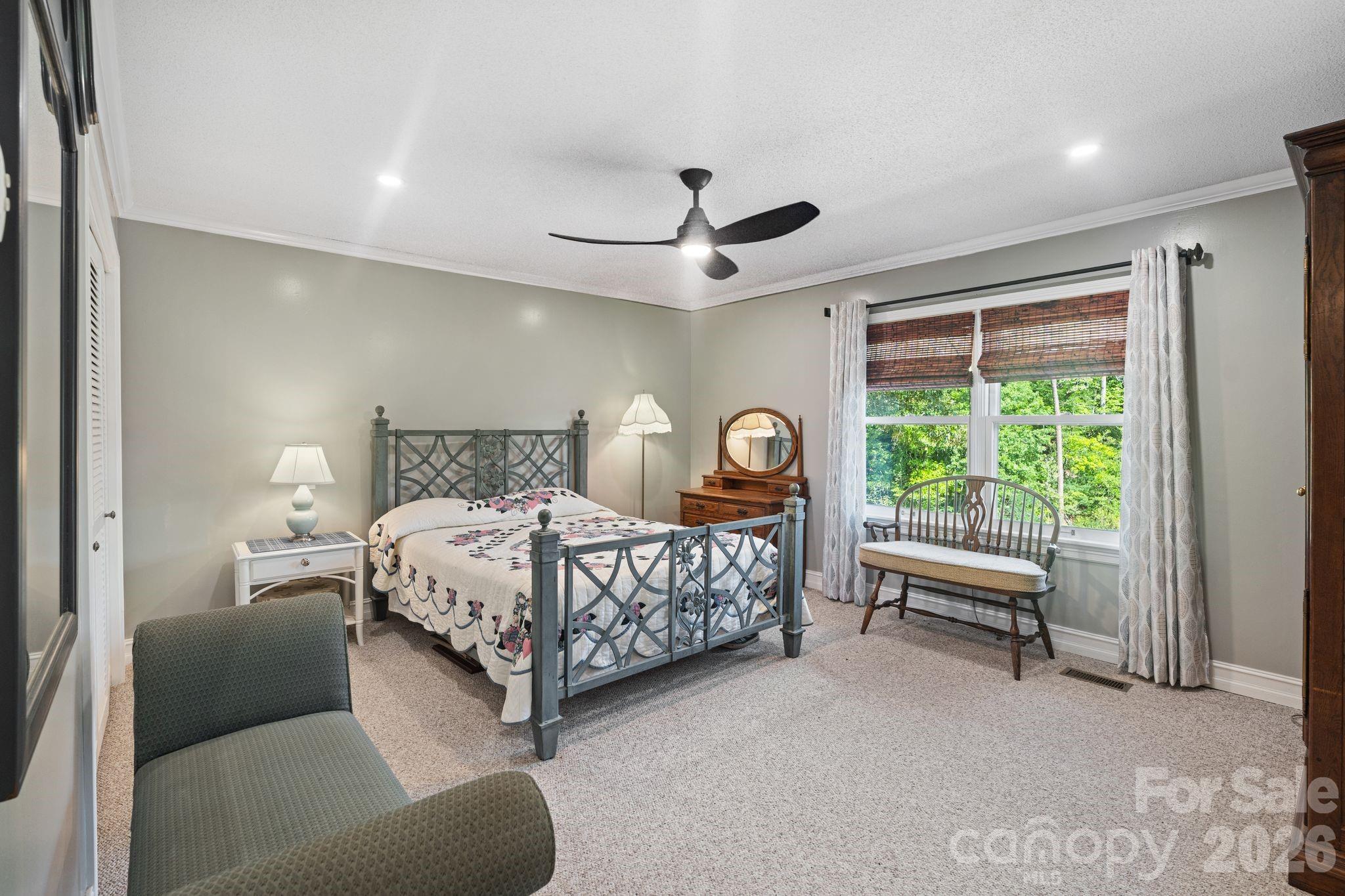 Single Family Residence at 6296 Southlake Drive, Hickory, photo 24 of 48