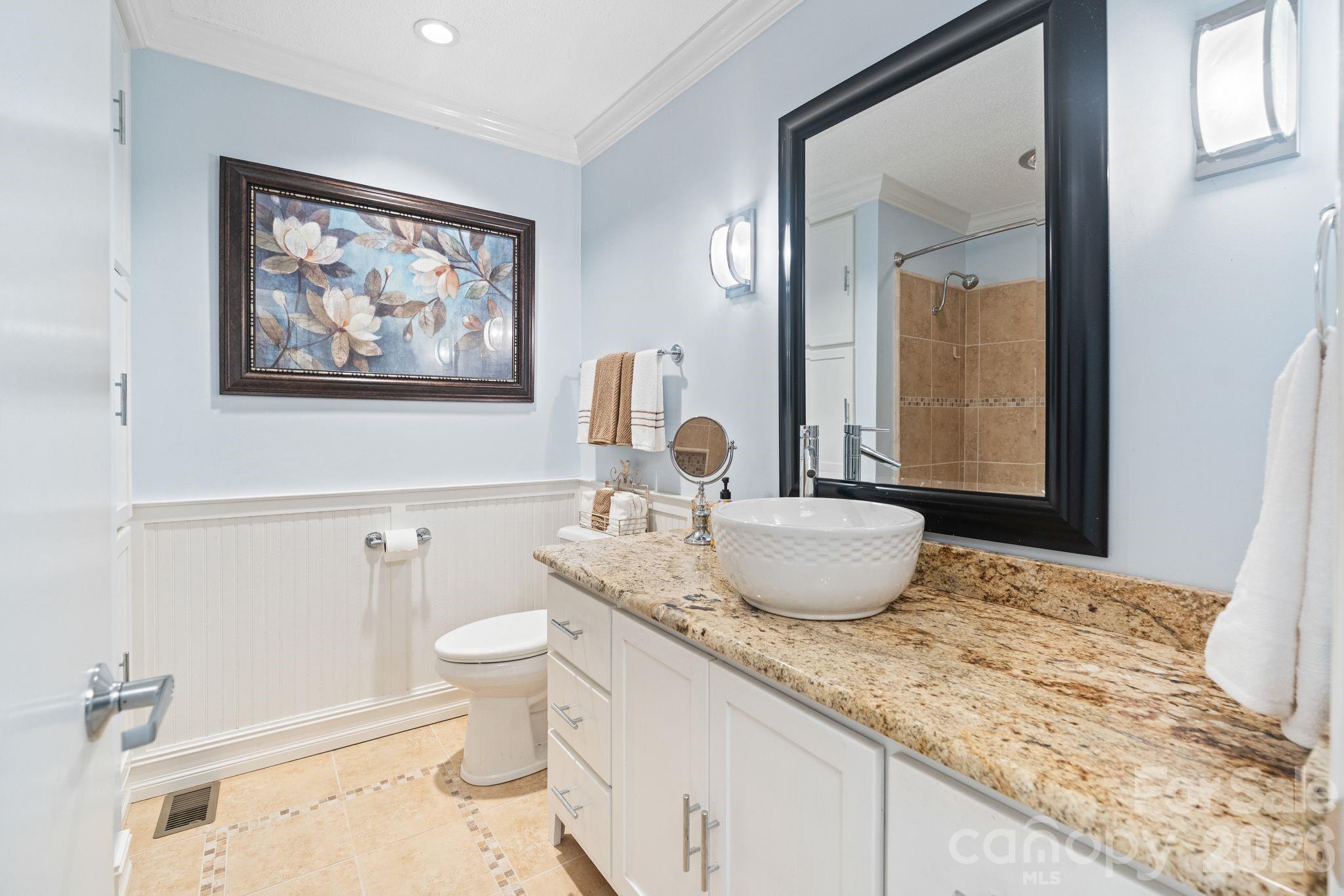 Single Family Residence at 6296 Southlake Drive, Hickory, photo 27 of 48
