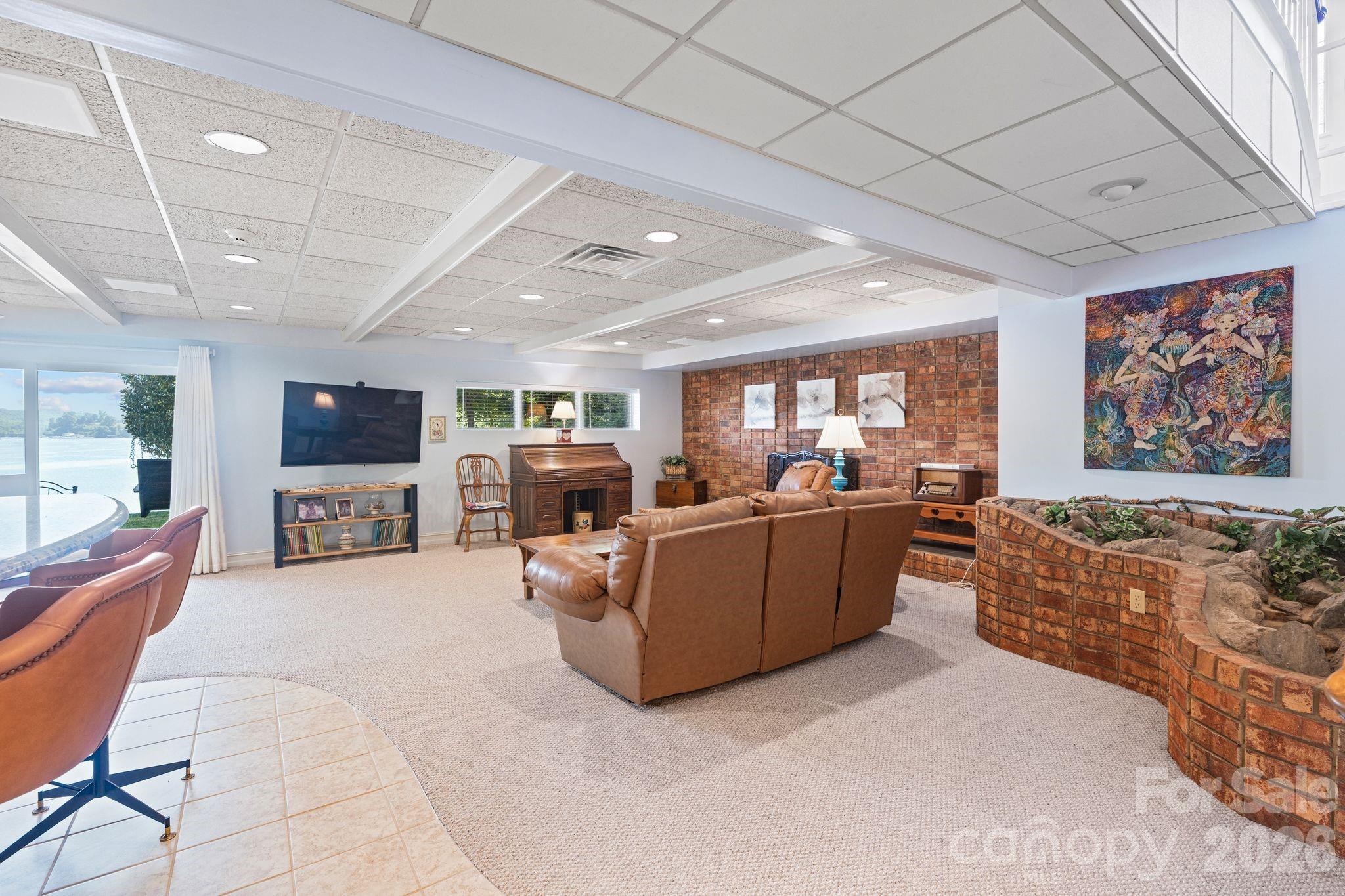 Single Family Residence at 6296 Southlake Drive, Hickory, photo 32 of 48