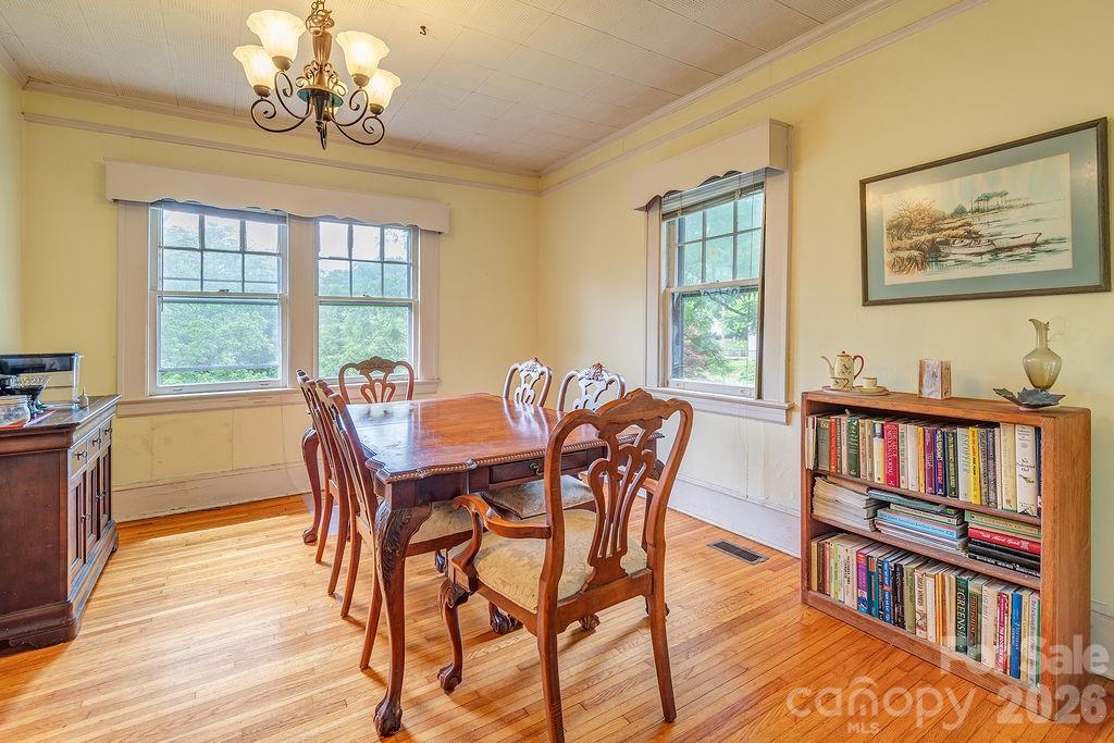 Single Family Residence at 133 Westwood Place, Asheville, photo 7 of 27