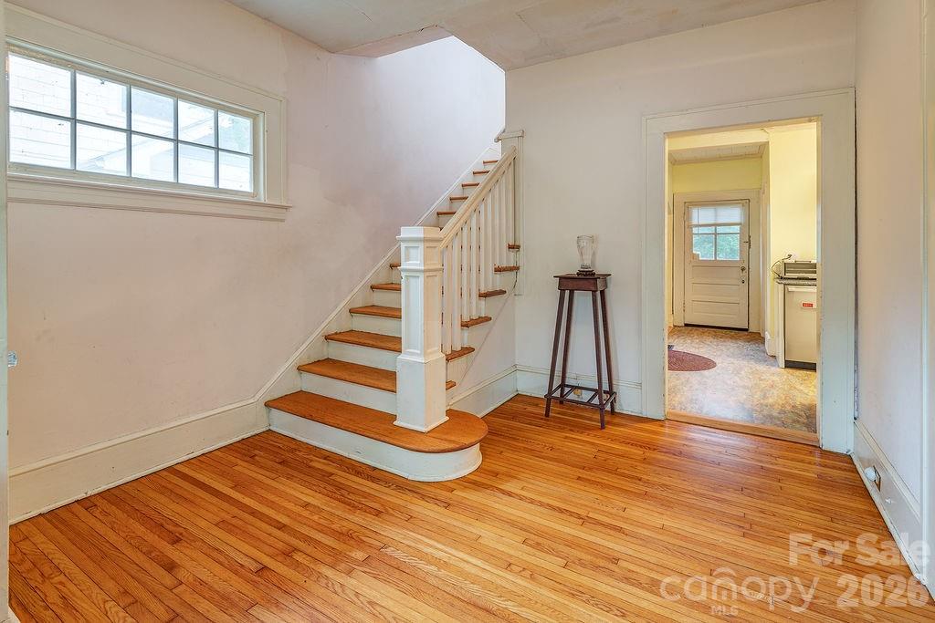 Single Family Residence at 133 Westwood Place, Asheville, photo 14 of 27