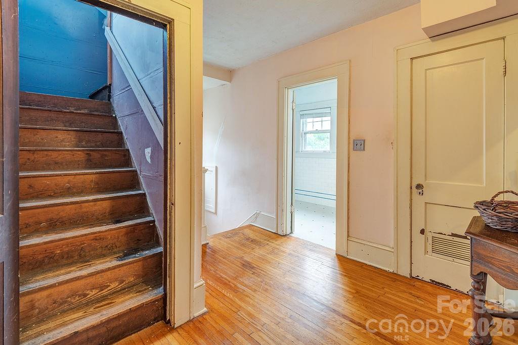 Single Family Residence at 133 Westwood Place, Asheville, photo 20 of 27