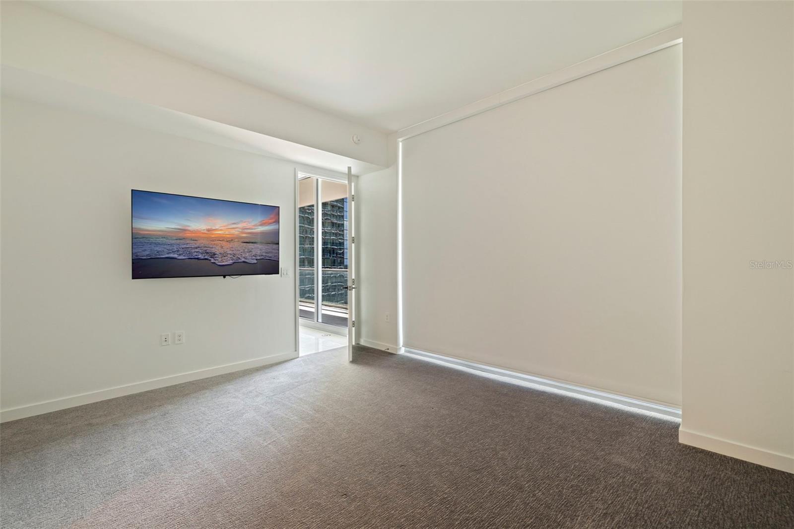 TV Included - 400 CENTRAL AVE #1105, ST PETERSBURG