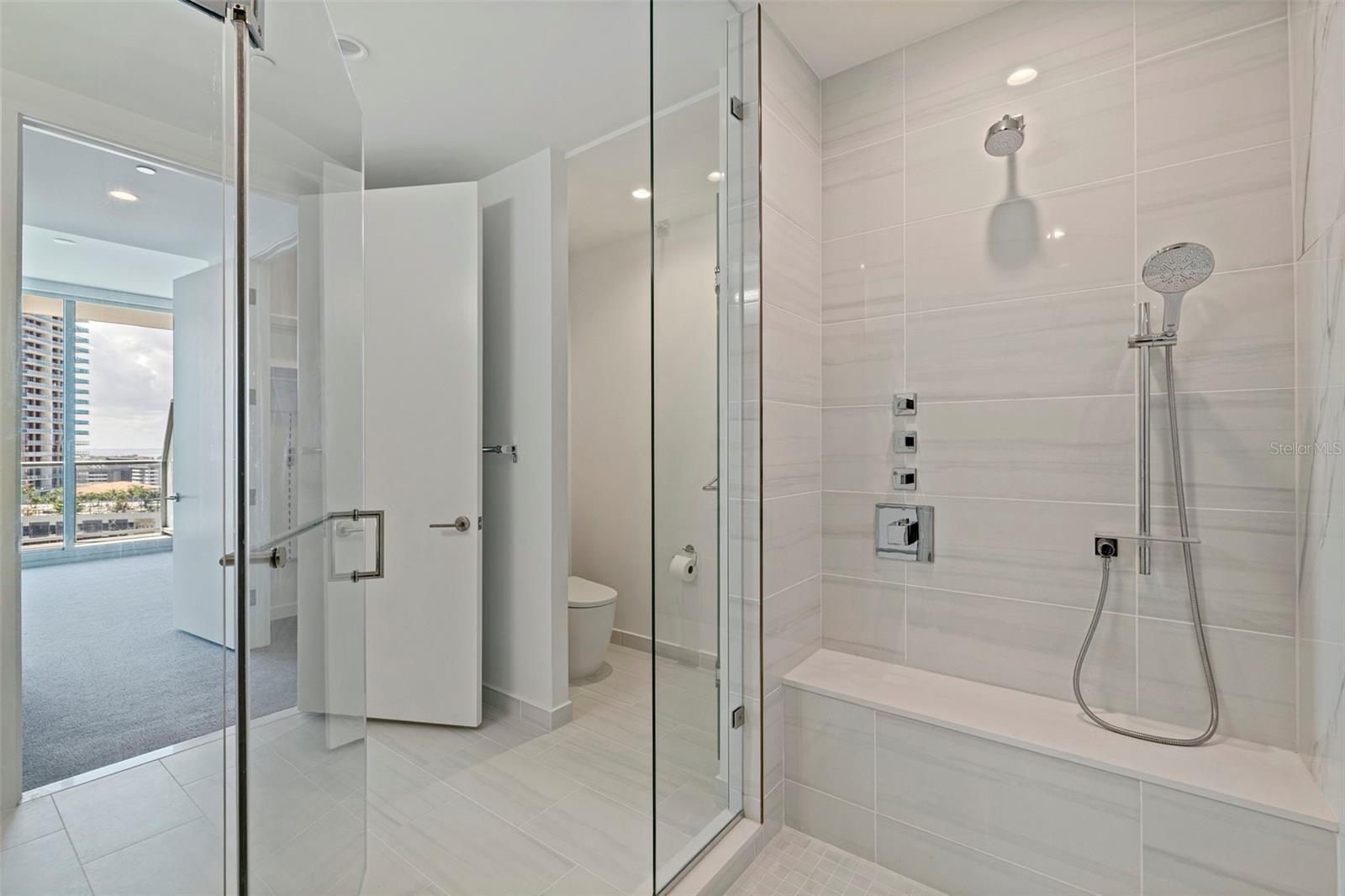 Condominium at 400 CENTRAL AVE #1105, ST PETERSBURG, photo 29 of 88