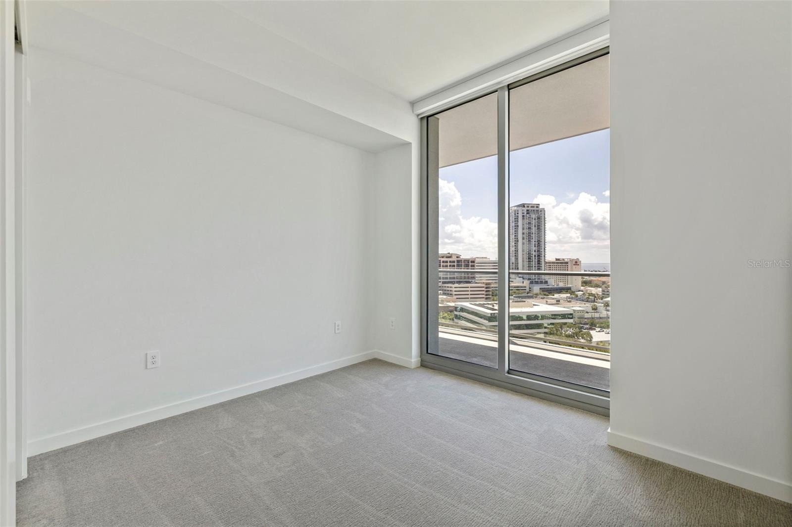 Condominium at 400 CENTRAL AVE #1105, ST PETERSBURG, photo 35 of 88
