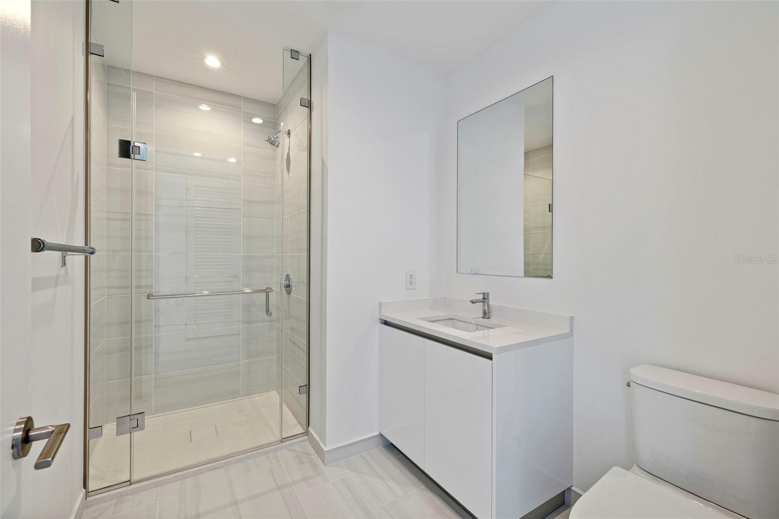 Condominium at 400 CENTRAL AVE #1105, ST PETERSBURG, photo 39 of 88