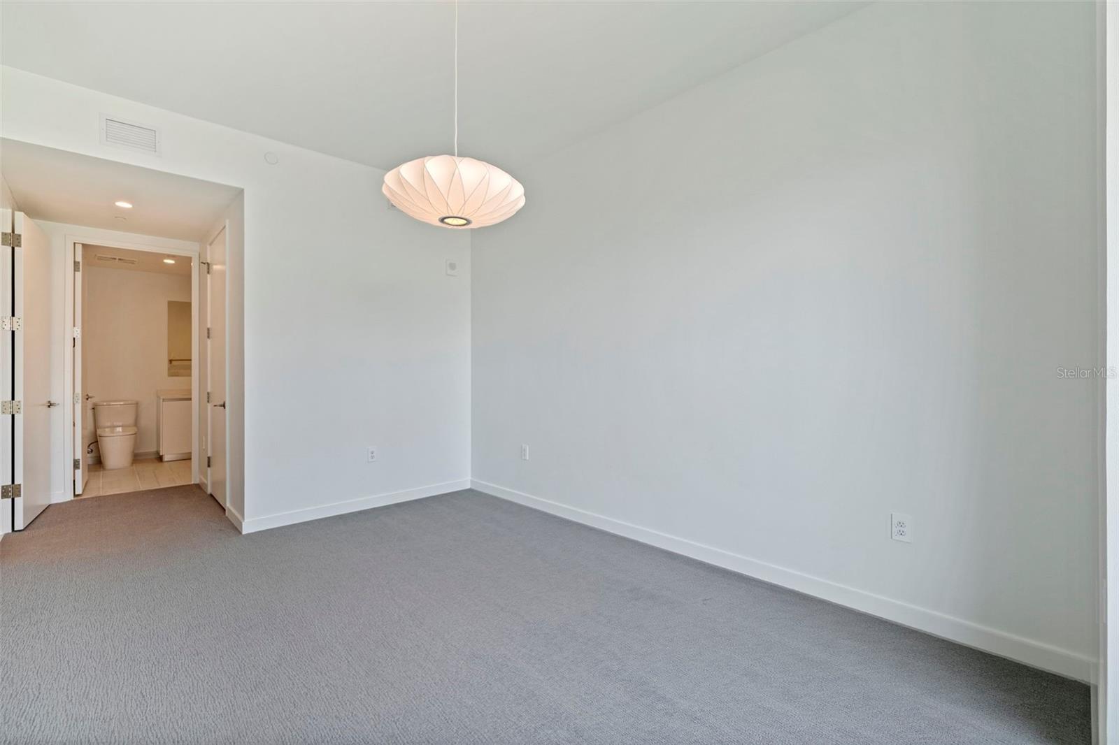 Condominium at 400 CENTRAL AVE #1105, ST PETERSBURG, photo 43 of 88