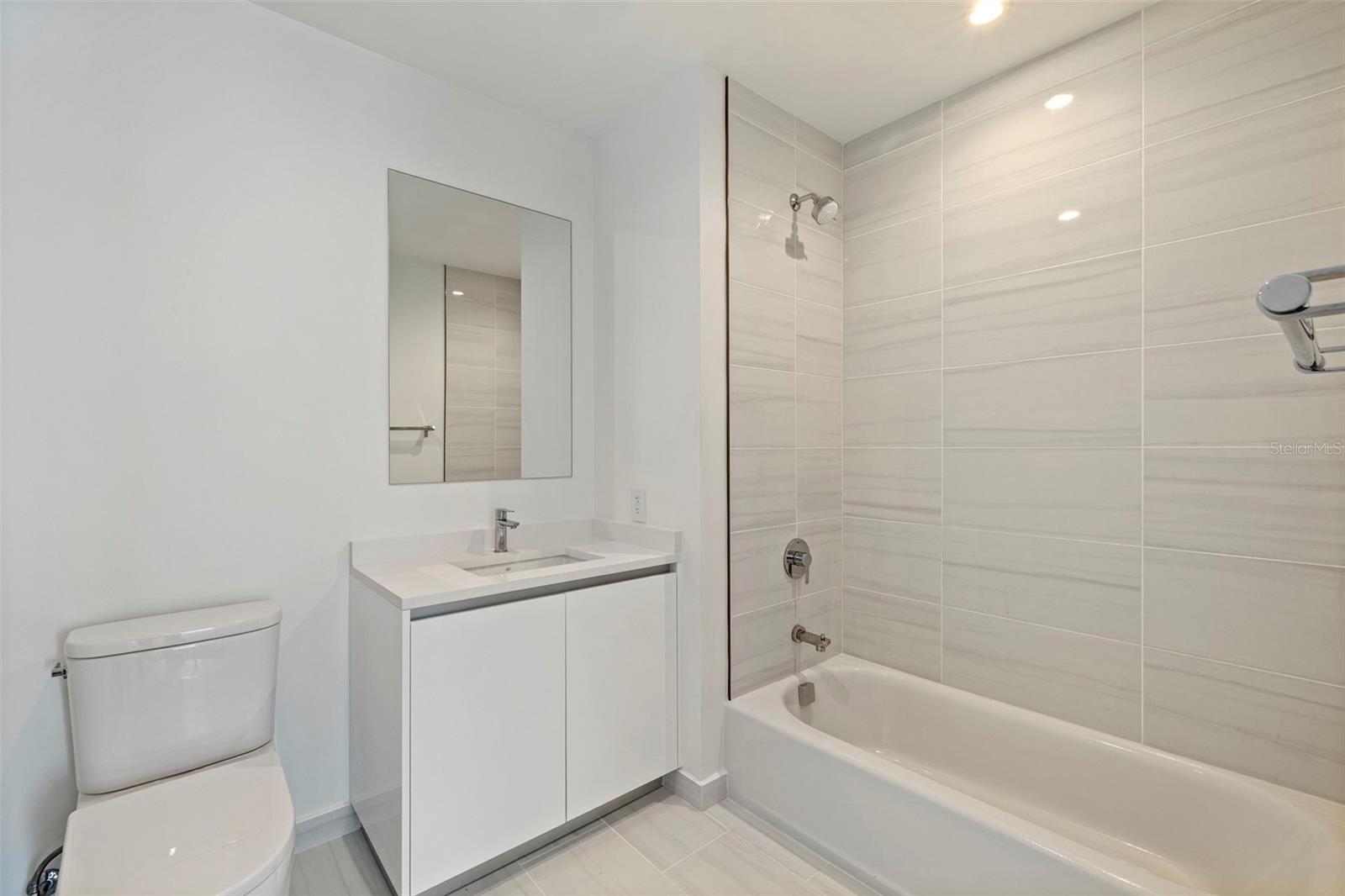 Condominium at 400 CENTRAL AVE #1105, ST PETERSBURG, photo 48 of 88