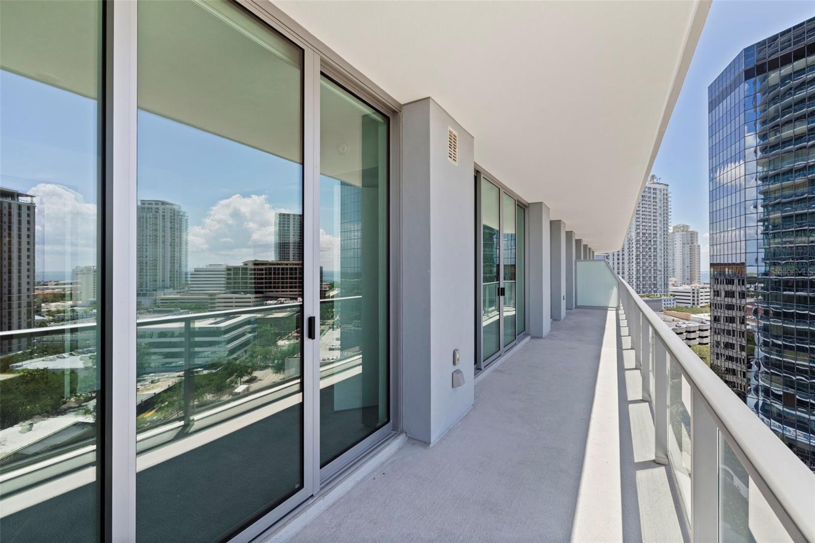 Condominium at 400 CENTRAL AVE #1105, ST PETERSBURG, photo 53 of 88