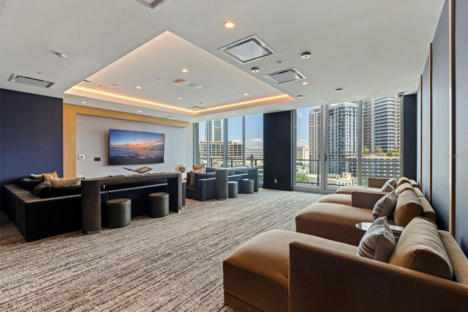 Condominium at 400 CENTRAL AVE #1105, ST PETERSBURG, photo 78 of 88