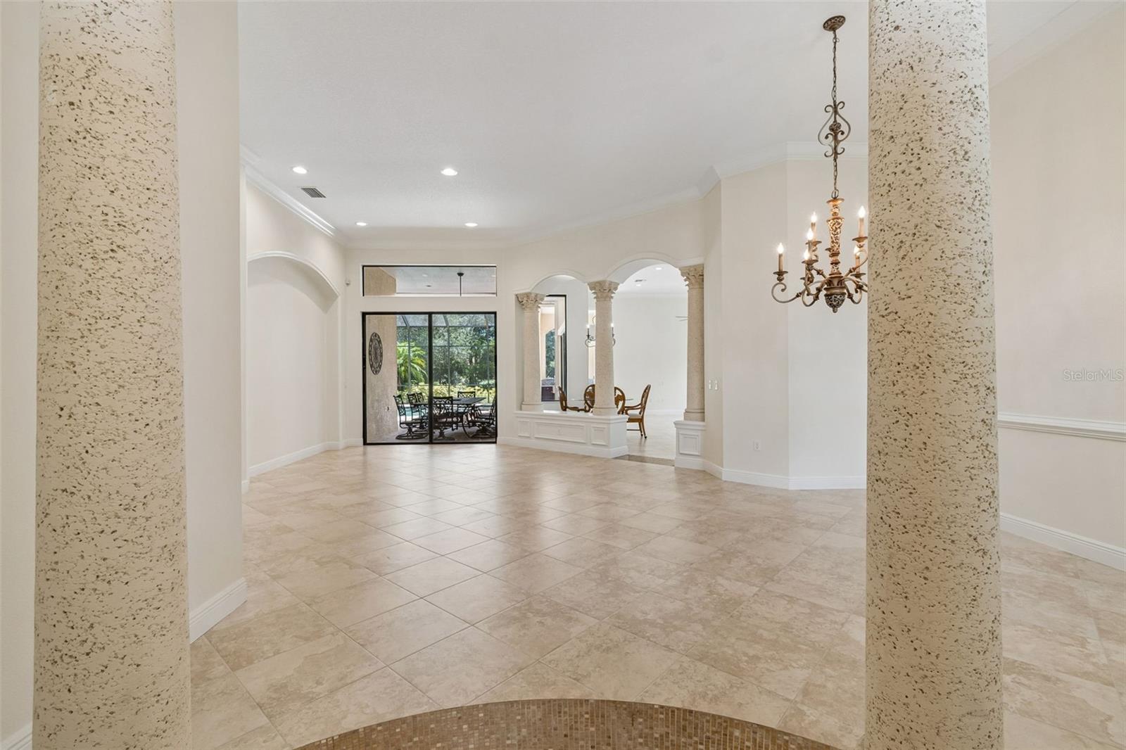 Foyer/Entryway - 7222 LAKE FOREST GLN, BRADENTON