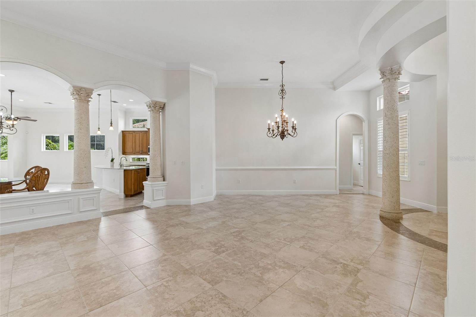 Living Room - 7222 LAKE FOREST GLN, BRADENTON
