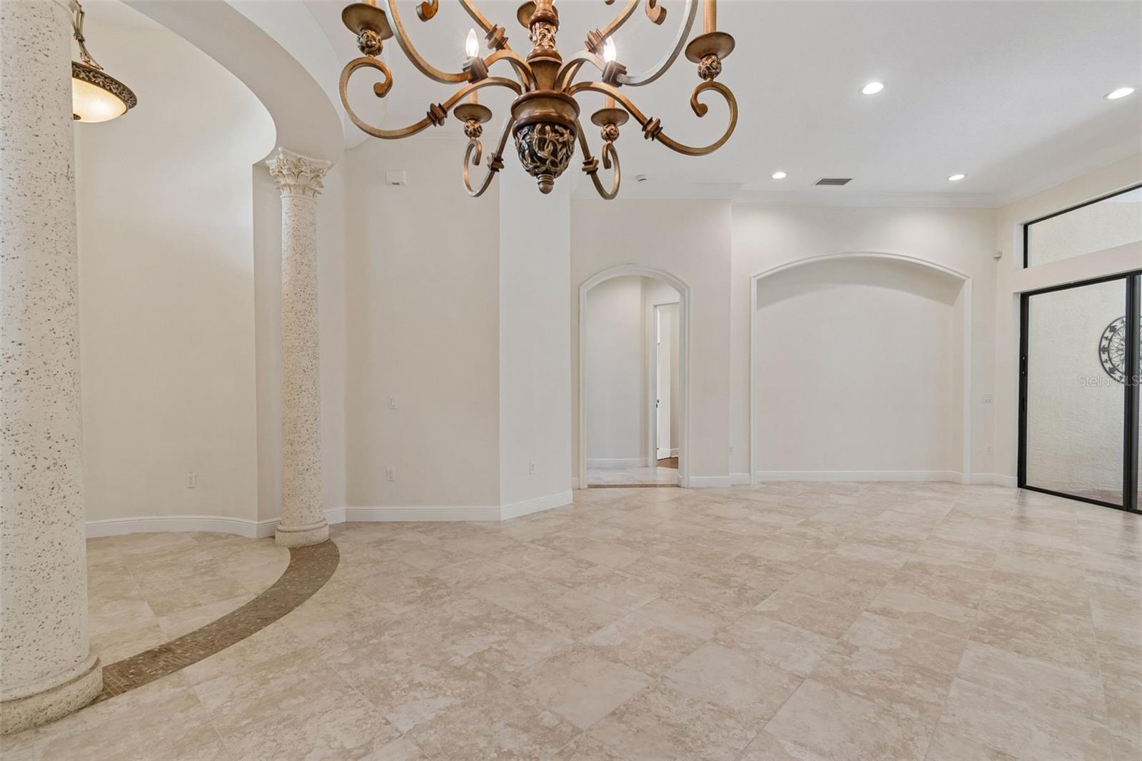 Living Room - 7222 LAKE FOREST GLN, BRADENTON