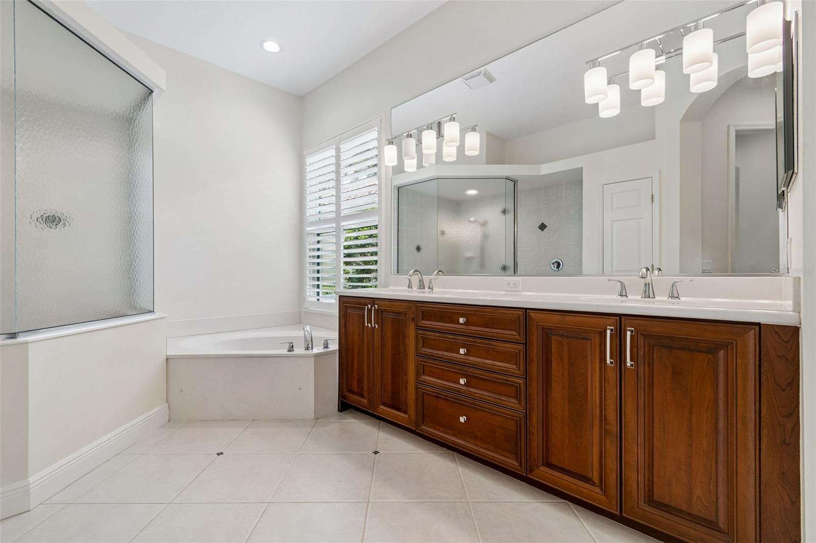 Primary Bathroom - 7222 LAKE FOREST GLN, BRADENTON