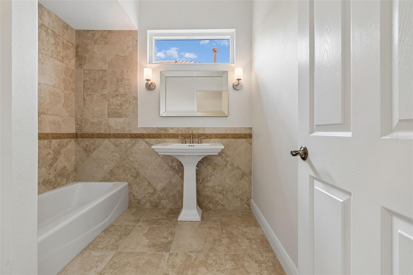 Guest Bathroom - 7222 LAKE FOREST GLN, BRADENTON