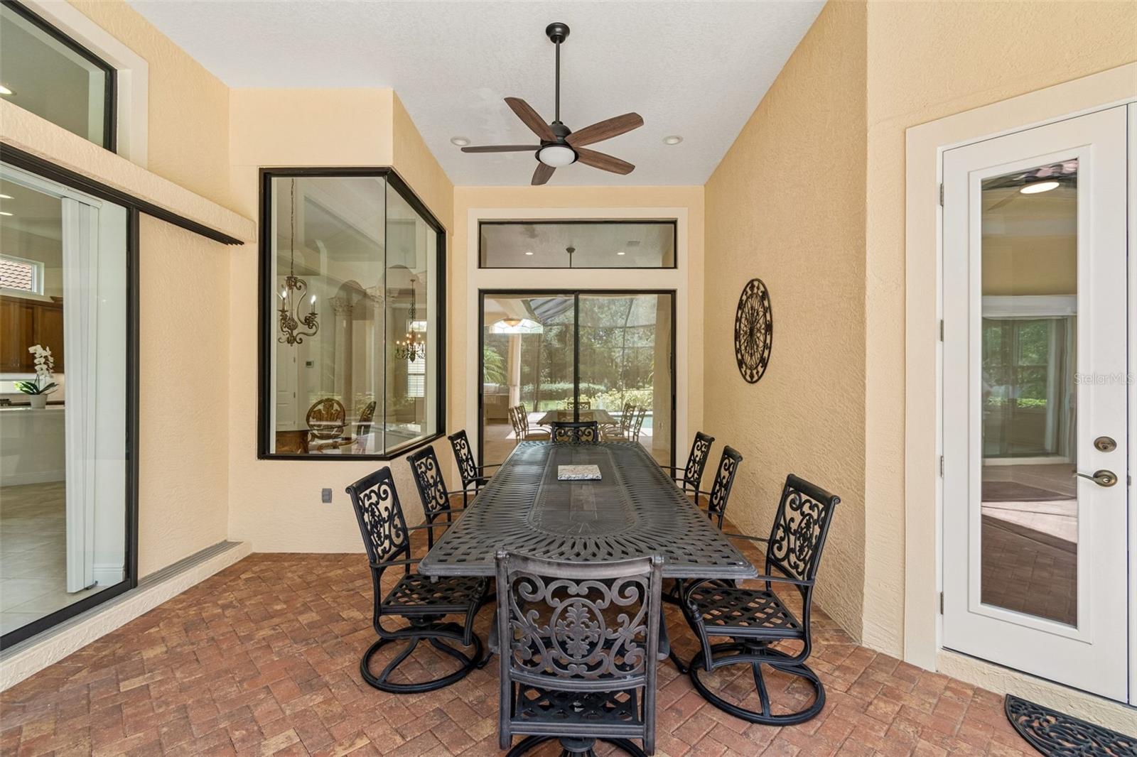 Covered Lanai Living Area - 7222 LAKE FOREST GLN, BRADENTON