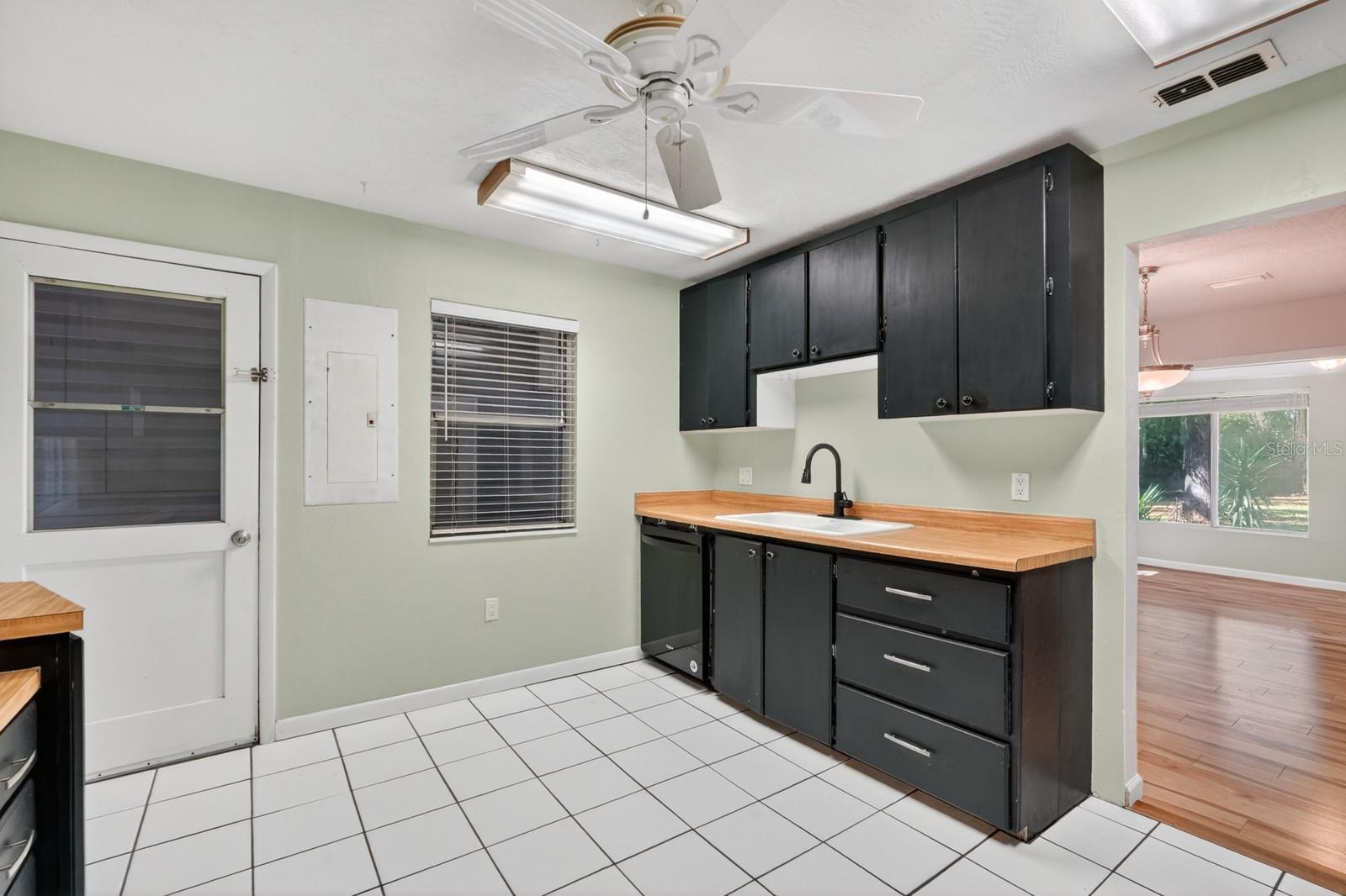 Single Family Residence at 12 DAWSON DR, PALM COAST, photo 34 of 49
