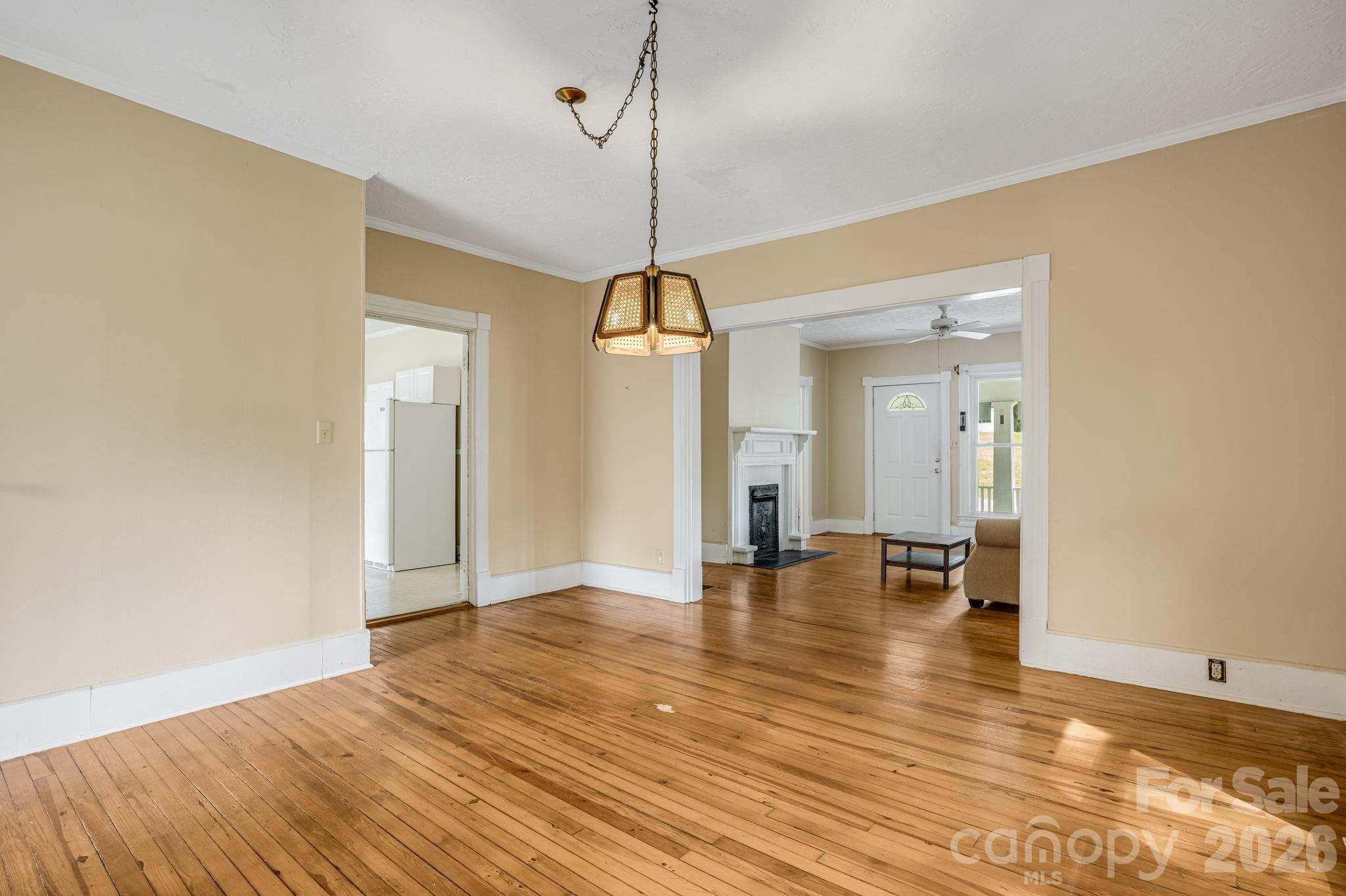 Single Family Residence at 82 Hill Street, Hot Springs, photo 11 of 42