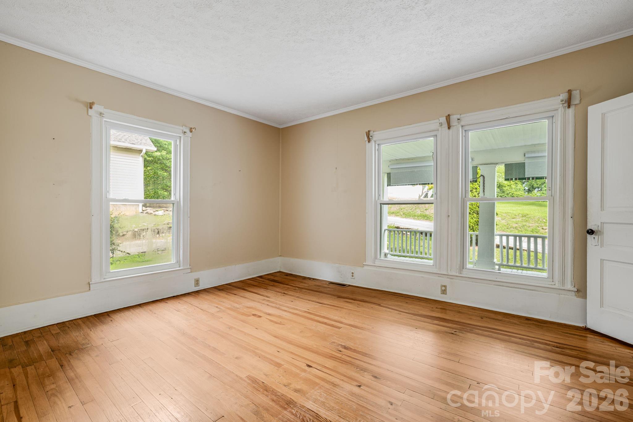 Single Family Residence at 82 Hill Street, Hot Springs, photo 16 of 42