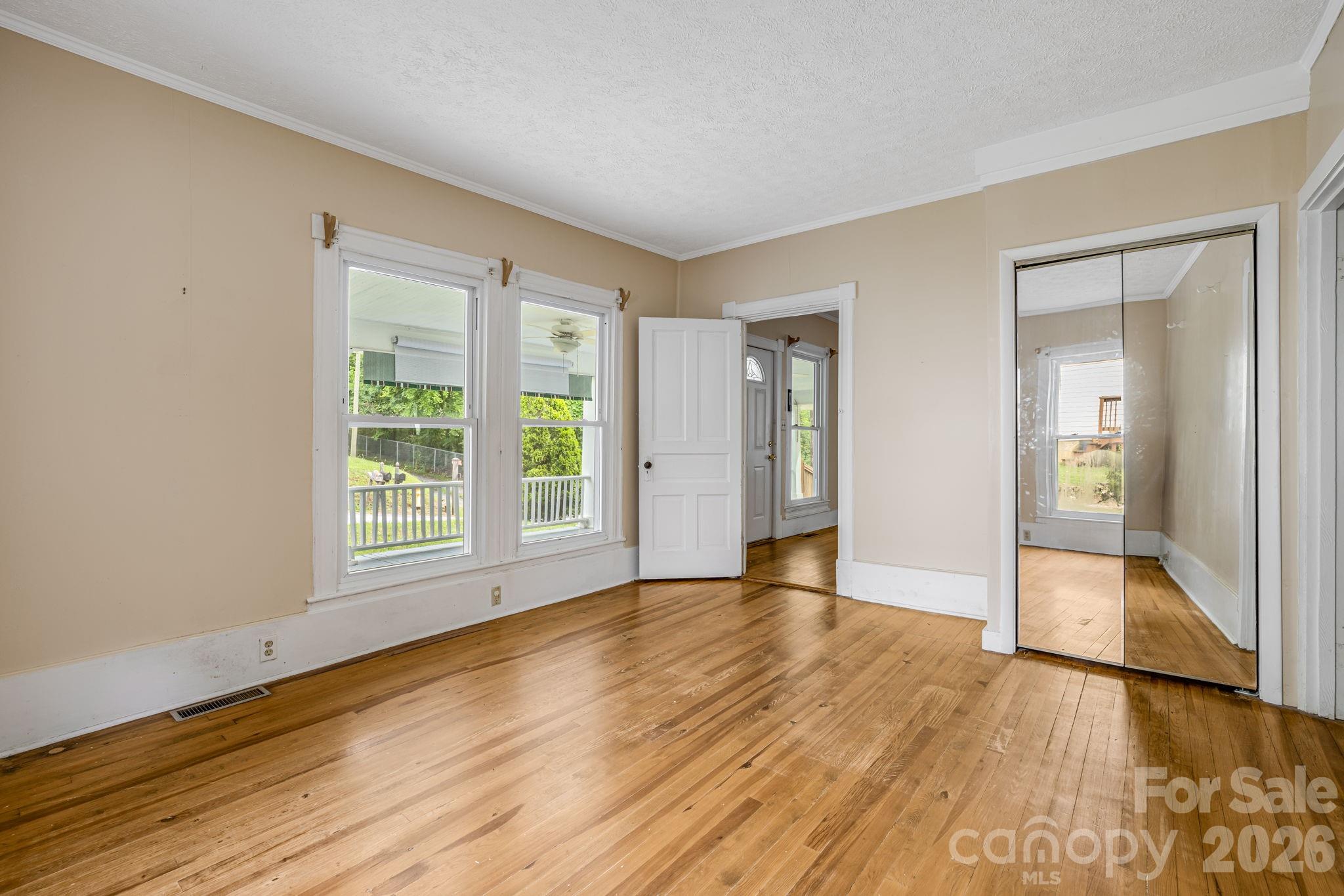 Single Family Residence at 82 Hill Street, Hot Springs, photo 18 of 42