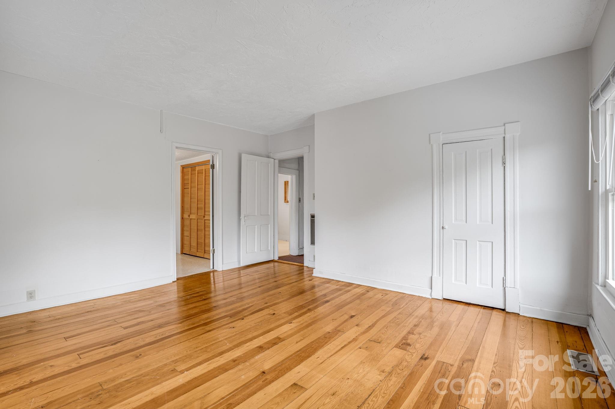 Single Family Residence at 82 Hill Street, Hot Springs, photo 23 of 42
