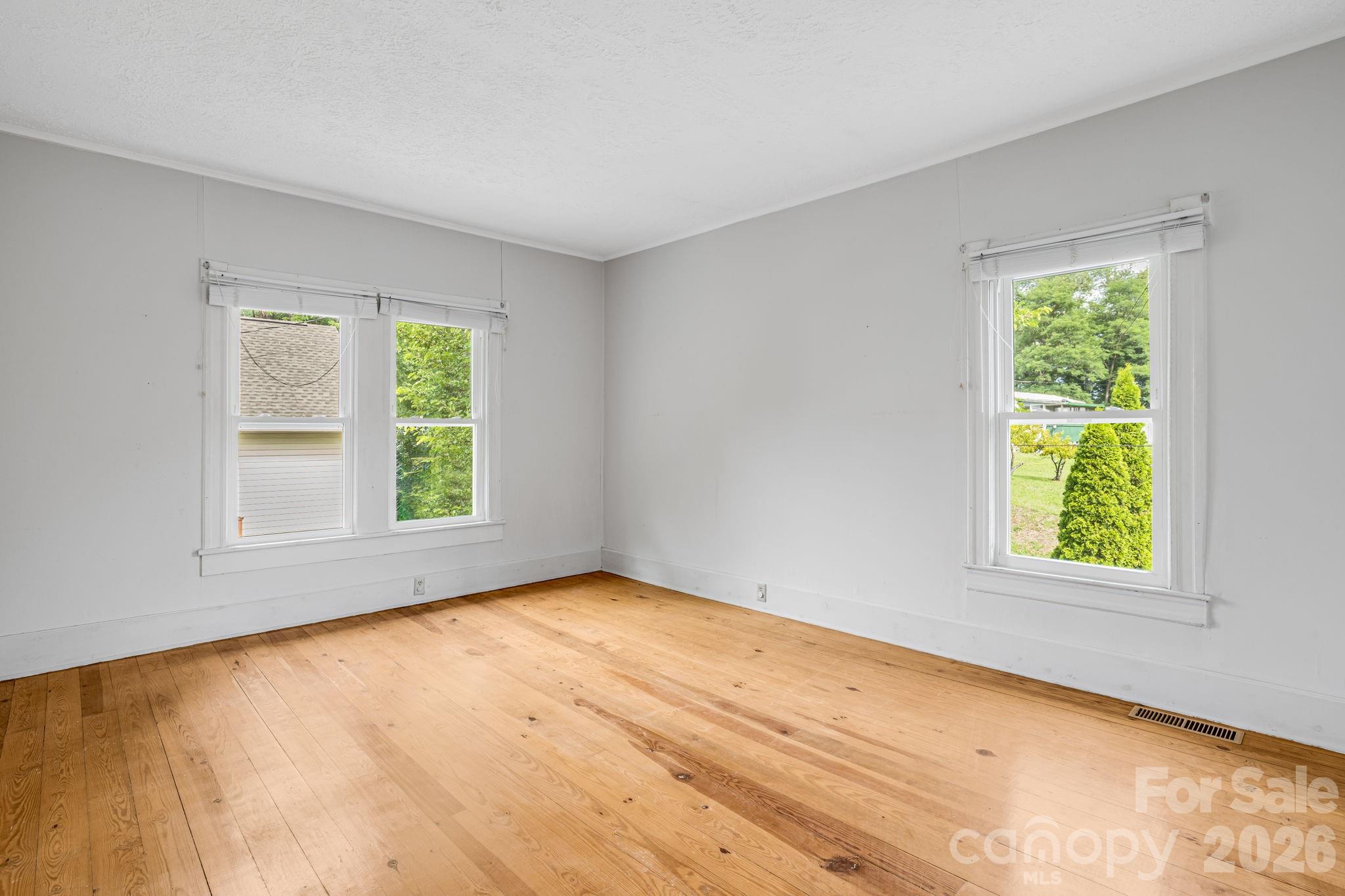 Single Family Residence at 82 Hill Street, Hot Springs, photo 25 of 42