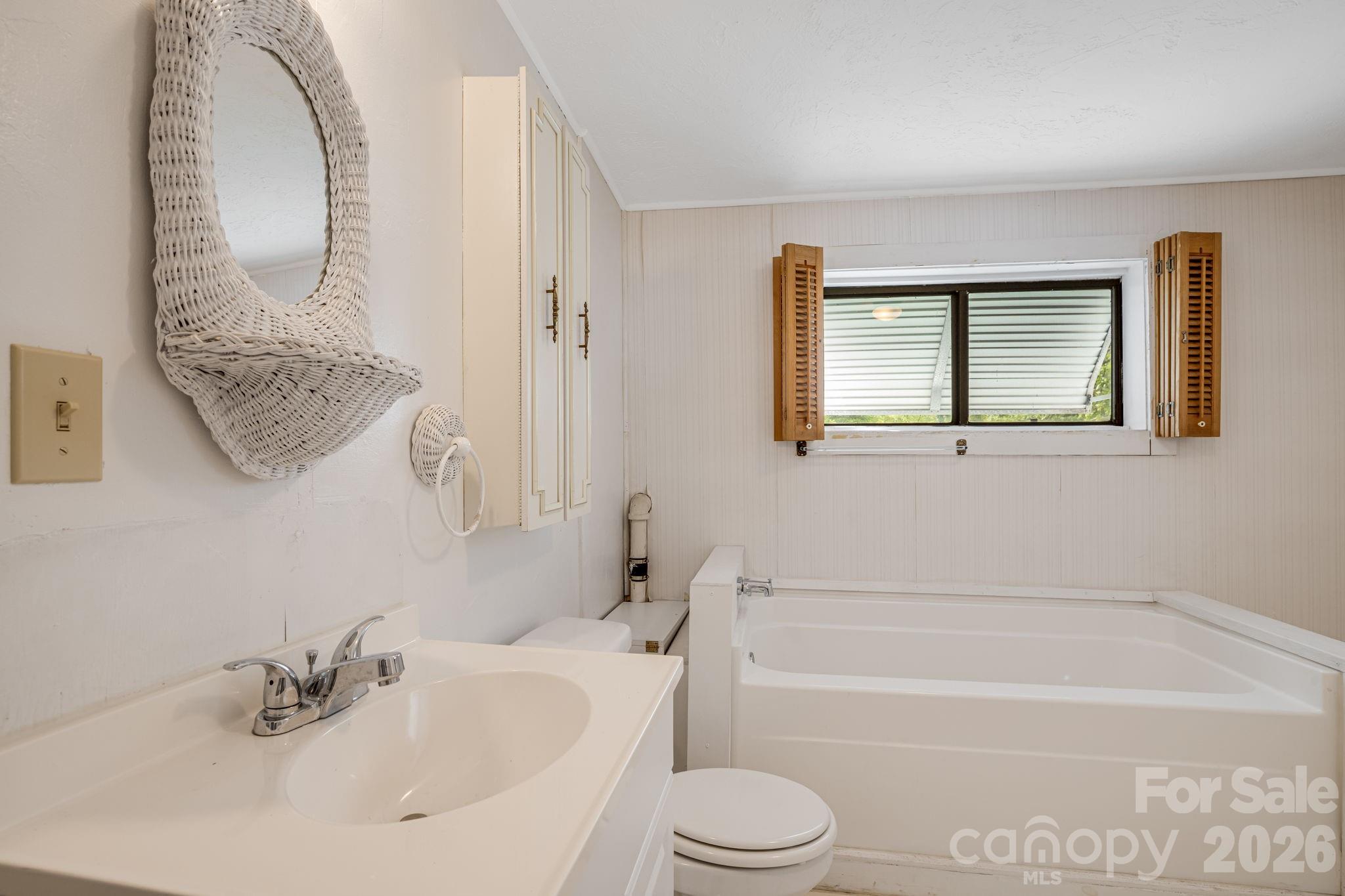 Single Family Residence at 82 Hill Street, Hot Springs, photo 27 of 42