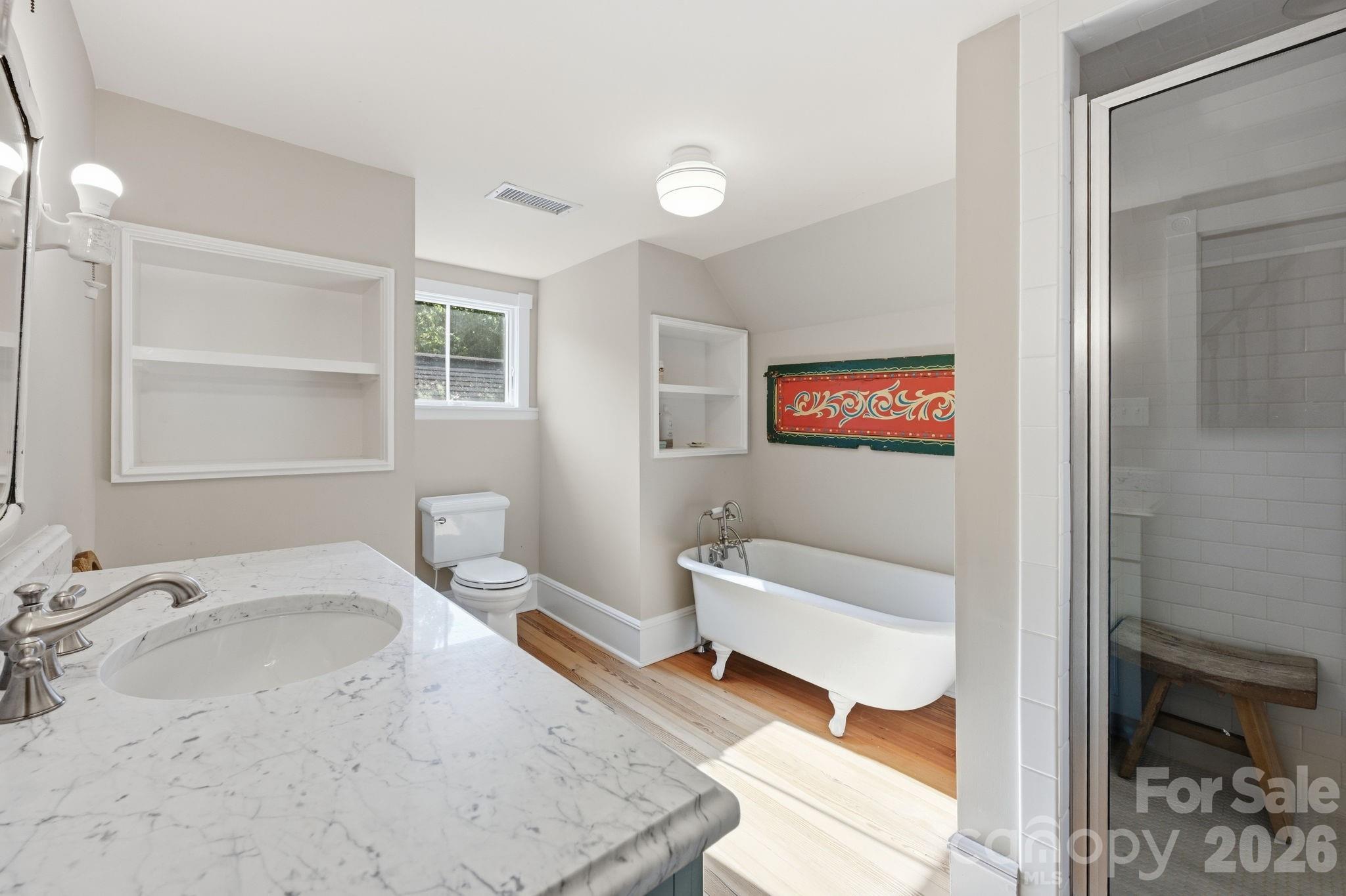 Upstairs Hall Bath - 519 South Street, Davidson