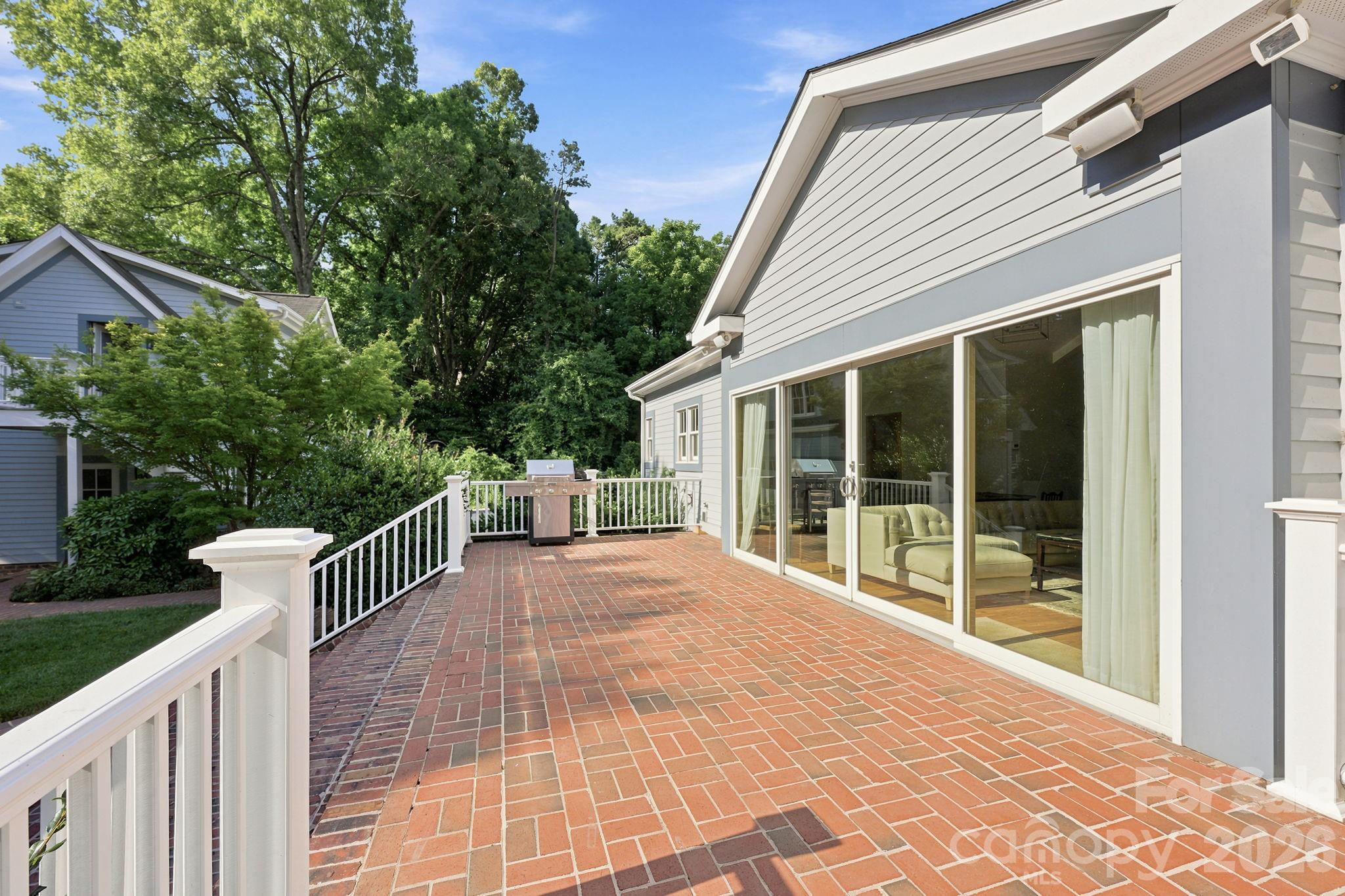 Backdeck - 519 South Street, Davidson