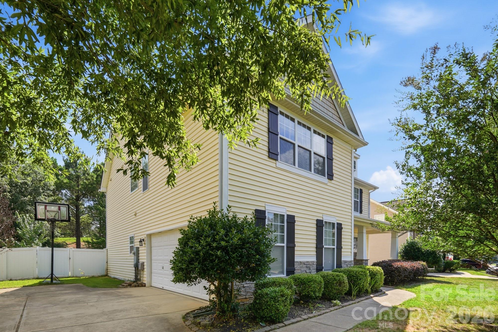 Single Family Residence at 6014 Magna Lane, Indian Trail, photo 3 of 42