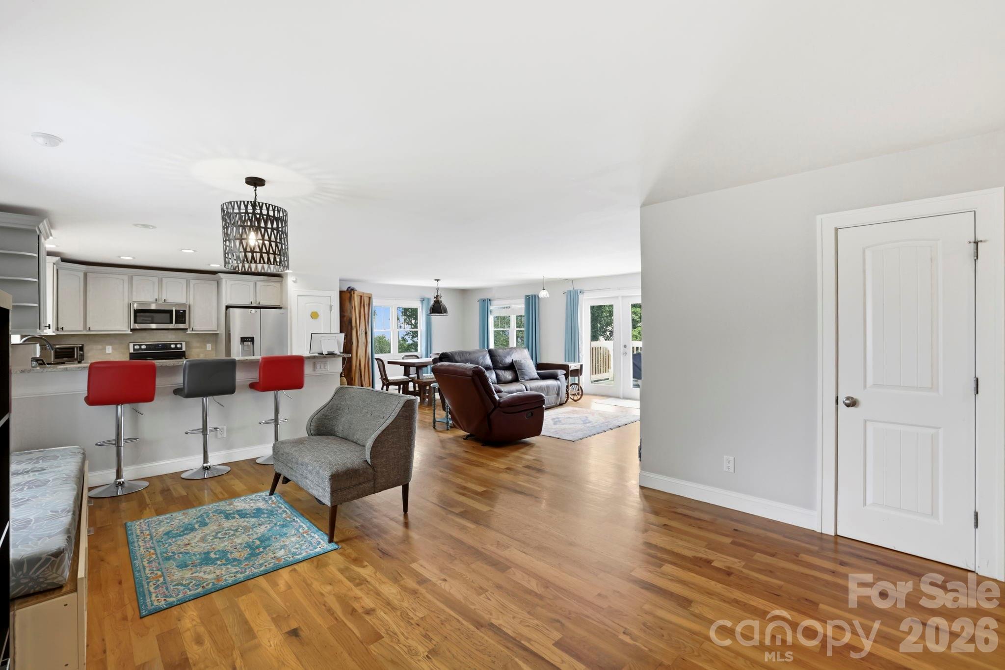 Entrance to open floor plan - 26 Crestwood Drive, Arden