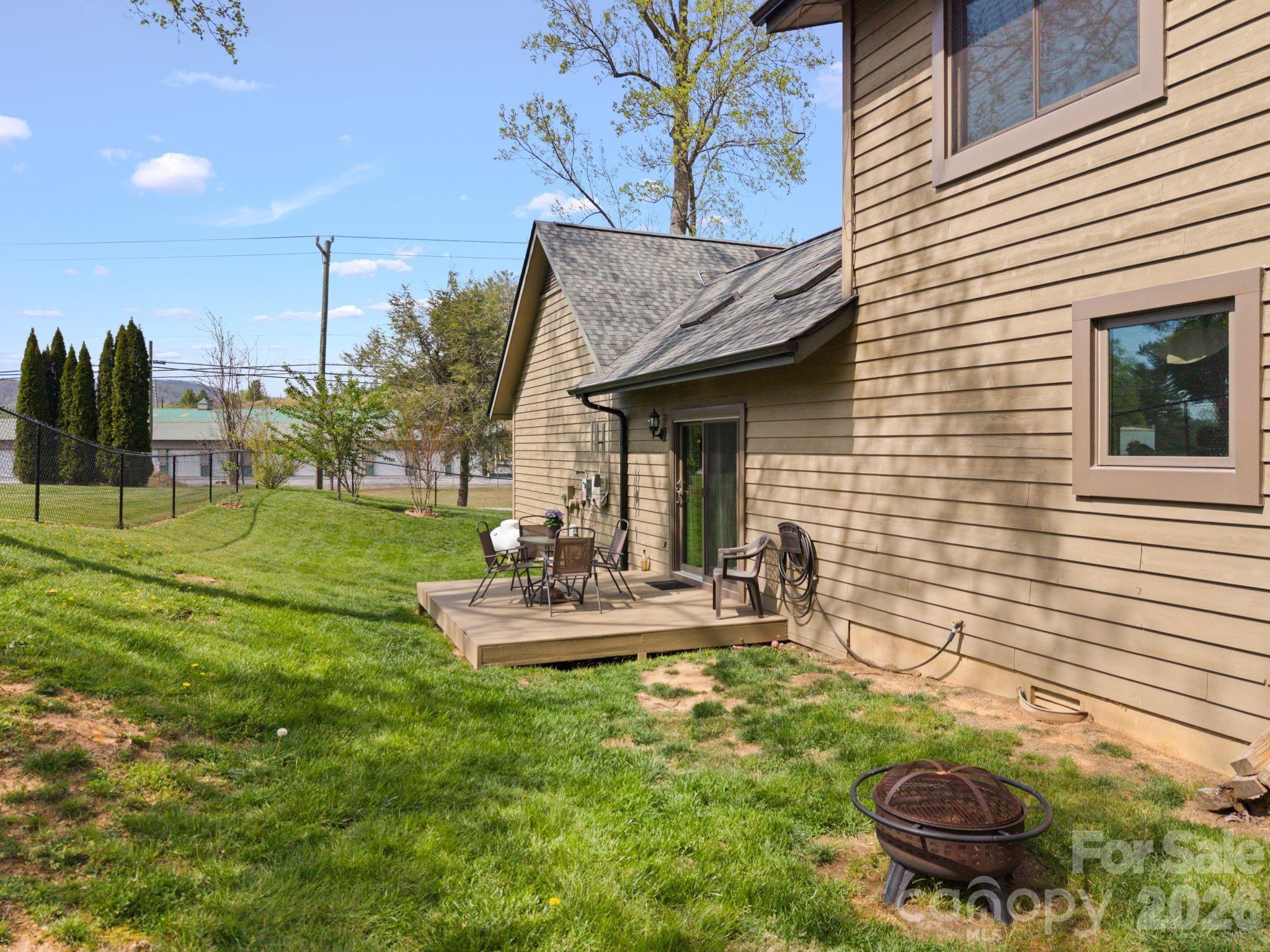 Deck off of Family Room in fenced back yard - 100 Forest Park Drive, Hendersonville