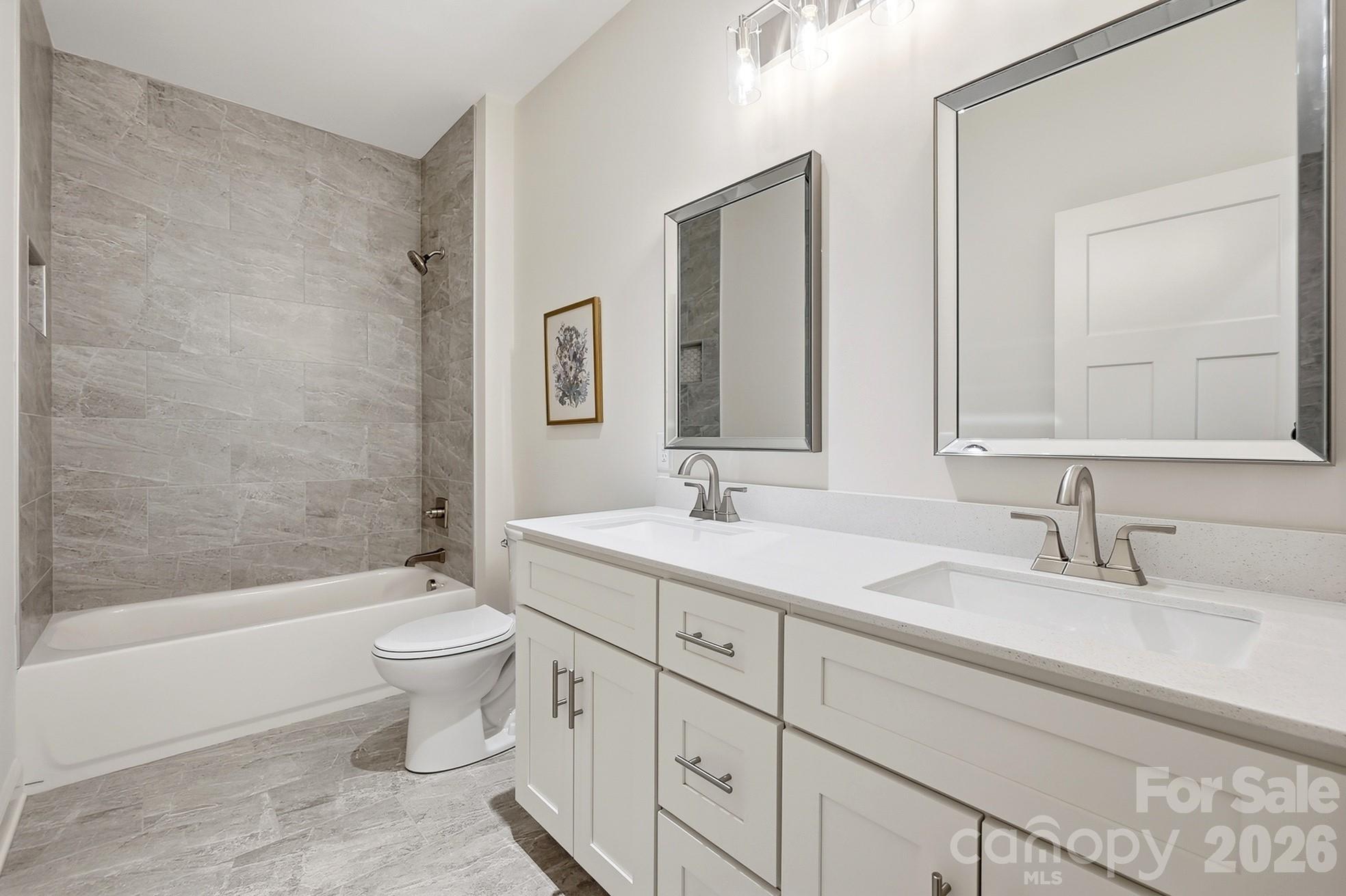 Upstairs Bathroom - 510 W 9th Street, Kannapolis
