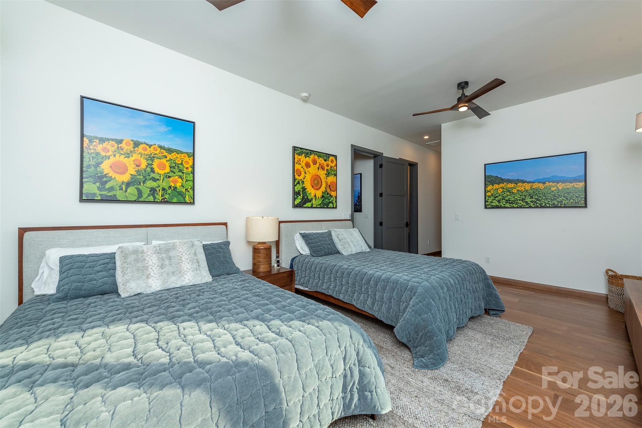 Full lower level bedroom that fits two queen beds and full ensuite and walkin closet - 158 Riverbend Forest Drive, Asheville