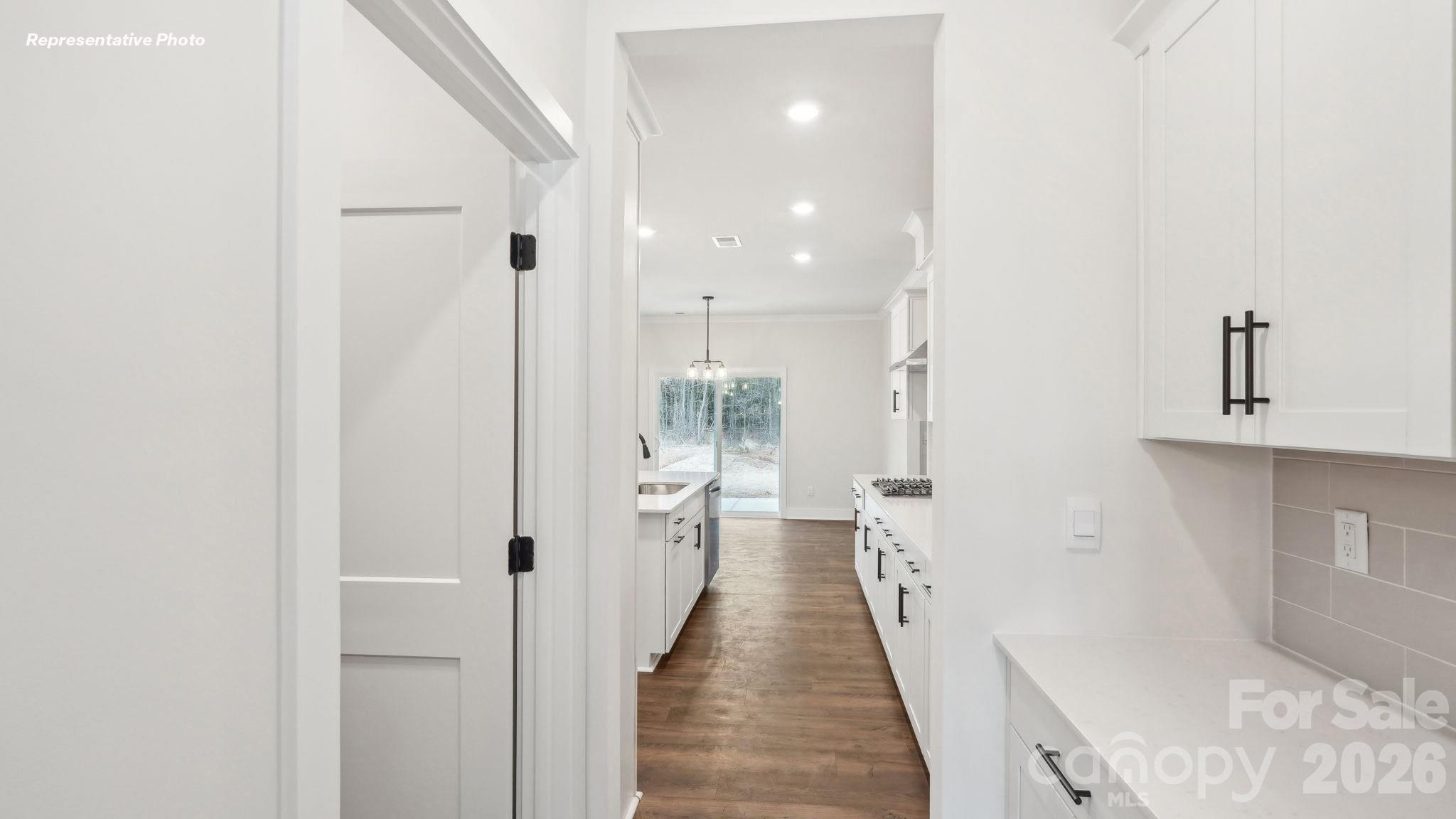 Single Family Residence at 7051 Wishing Well Way, York, photo 12 of 38