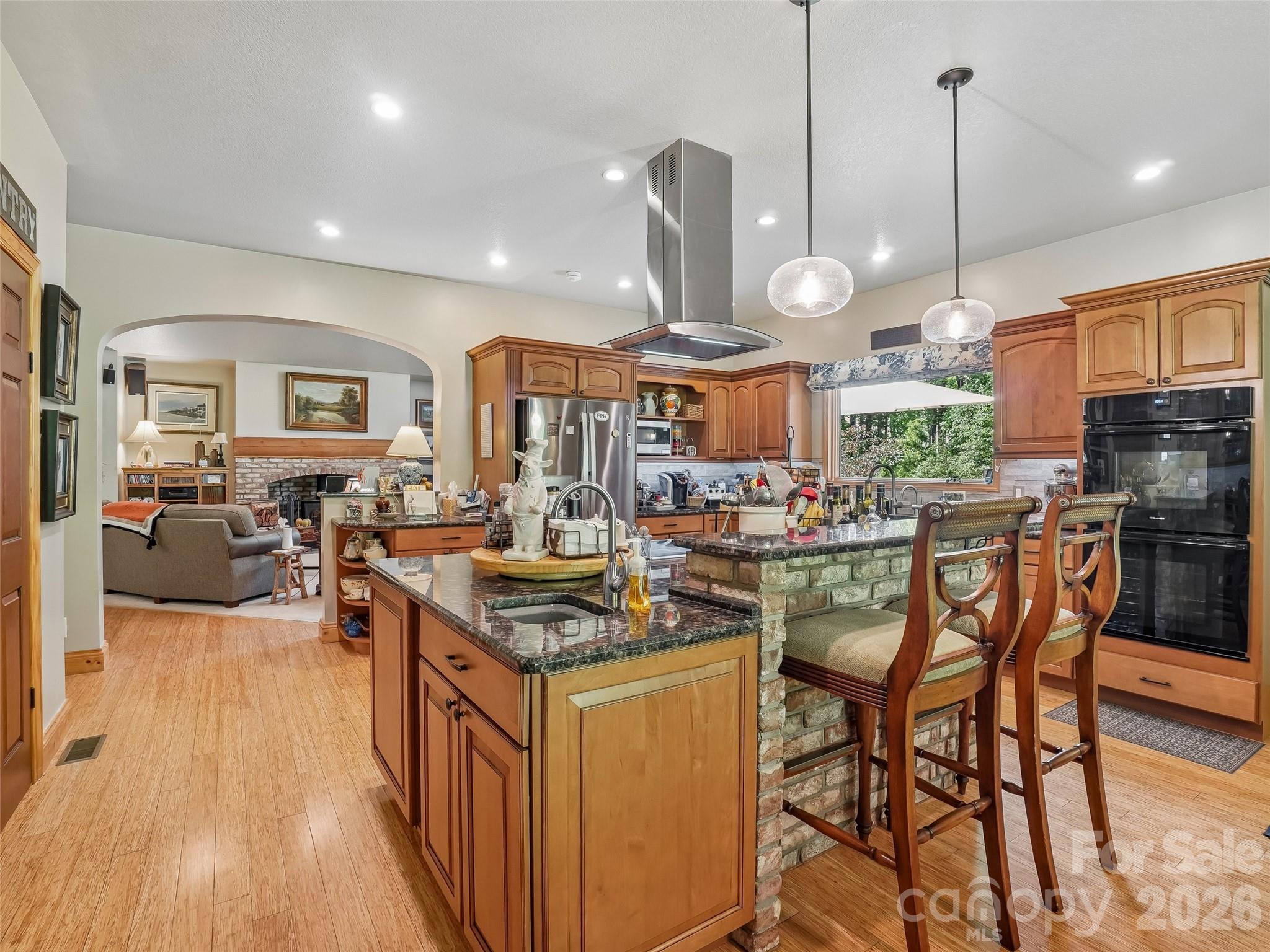 Single Family Residence at 300 Pinnacle Peak Lane, Flat Rock, photo 11 of 40