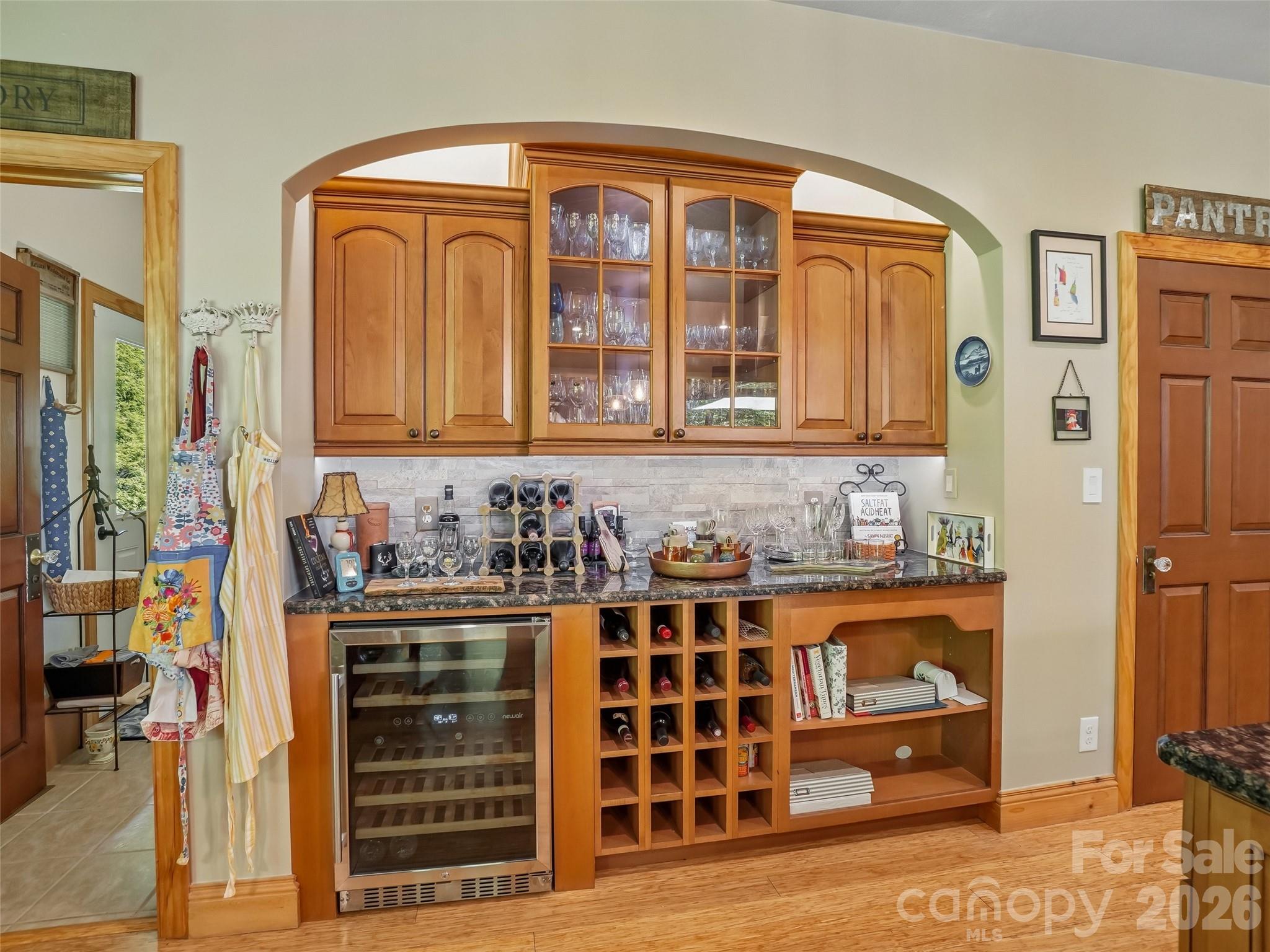 Single Family Residence at 300 Pinnacle Peak Lane, Flat Rock, photo 15 of 40