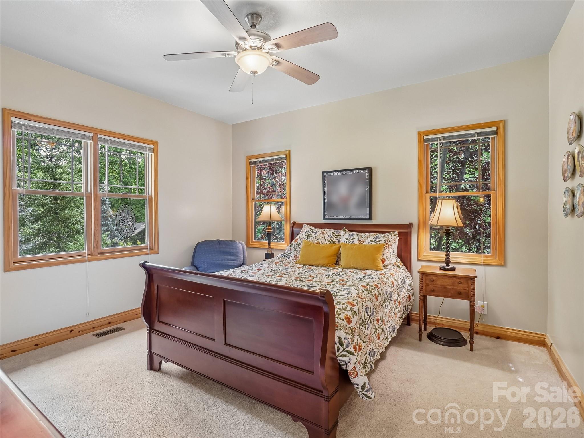 Single Family Residence at 300 Pinnacle Peak Lane, Flat Rock, photo 22 of 40