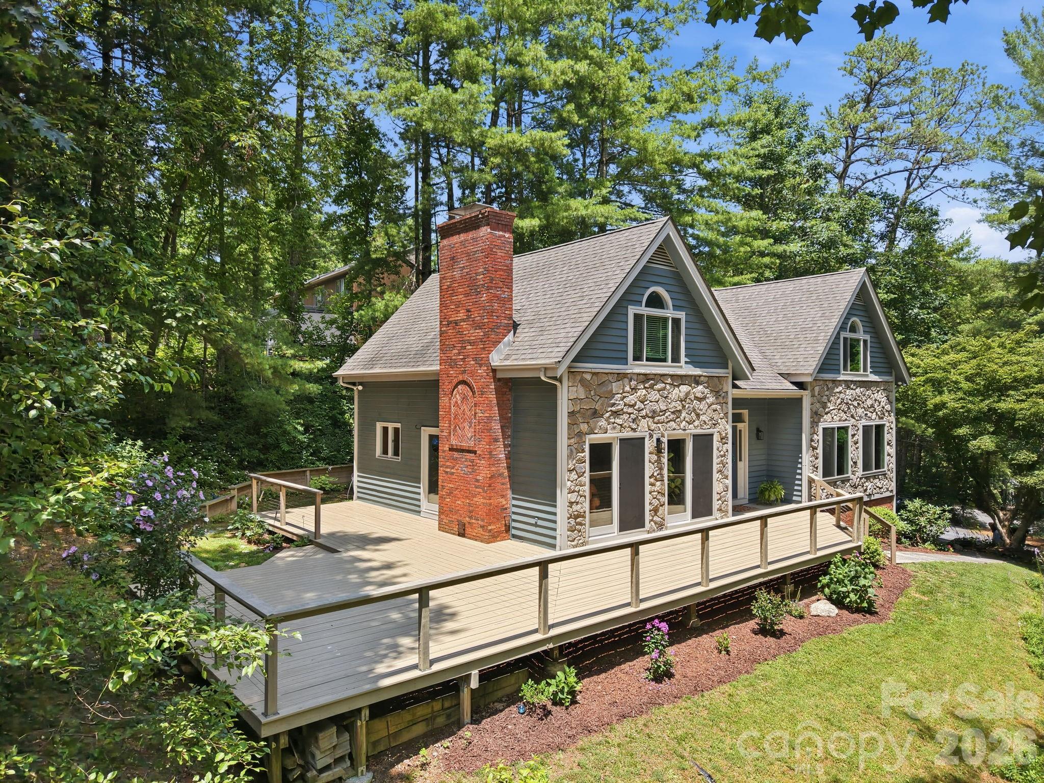 Single Family Residence at 202 Riva Ridge Drive, Fairview, photo 32 of 48
