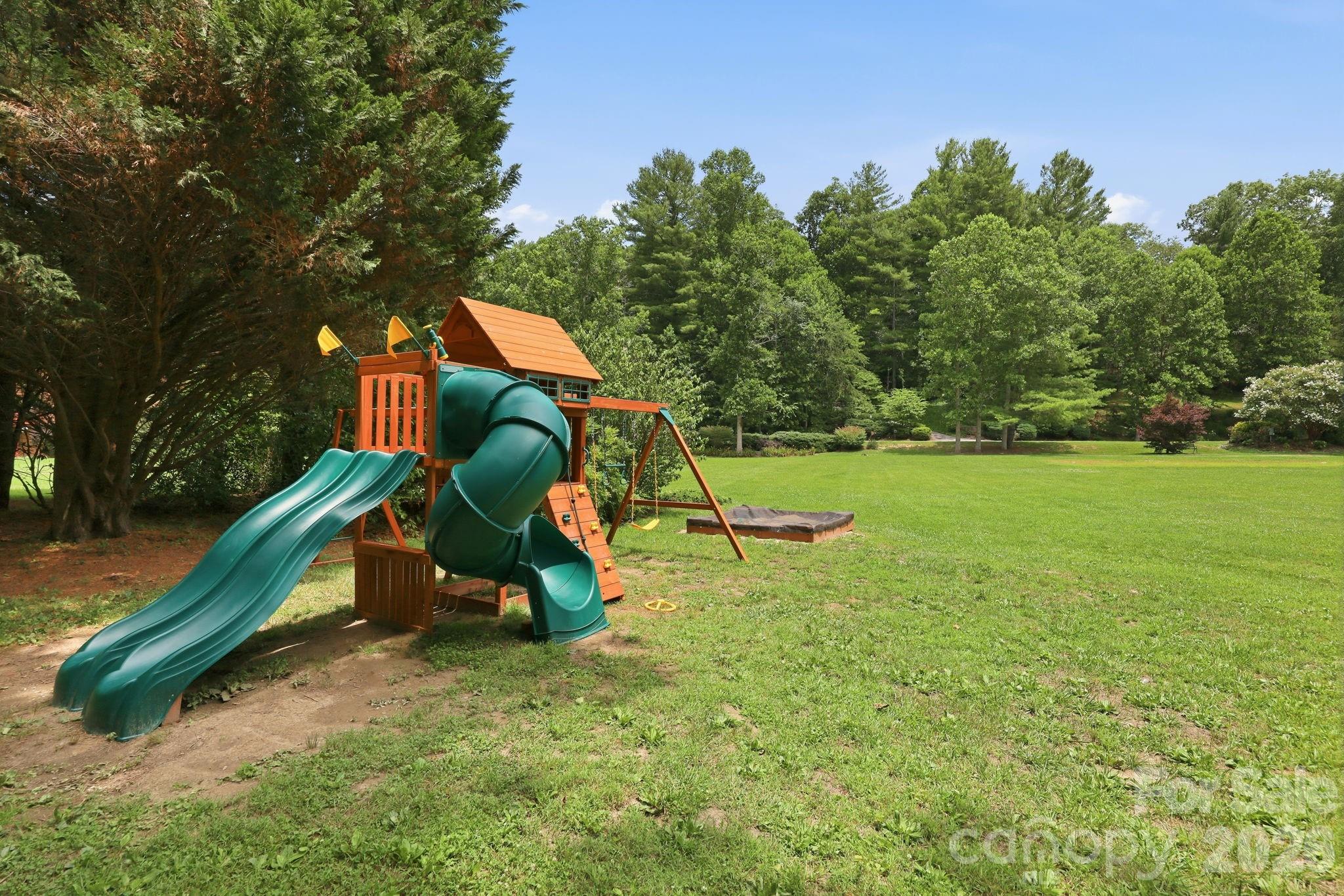 Park - 202 Riva Ridge Drive, Fairview