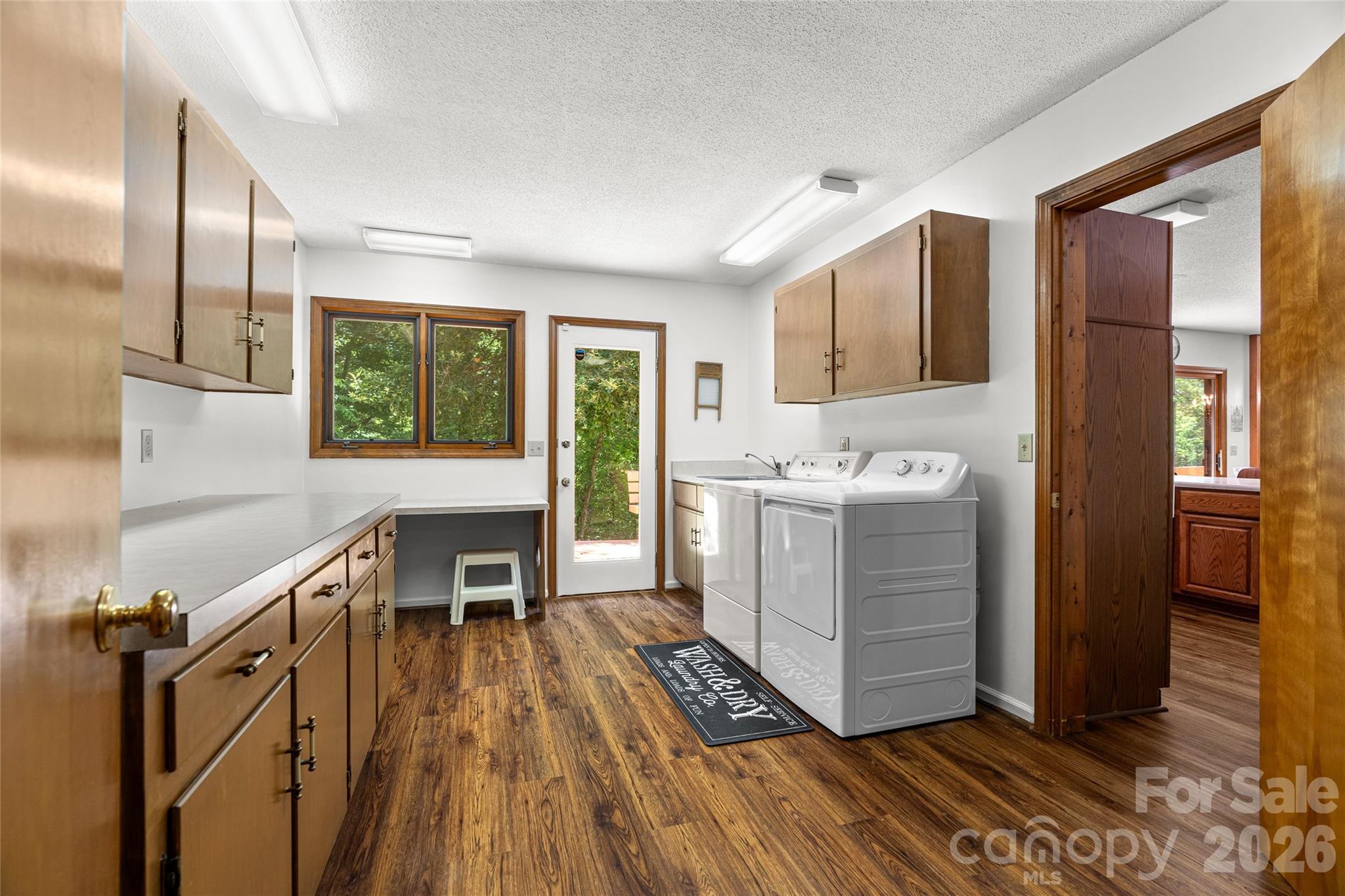 Single Family Residence at 340 Sugar Hollow Road, Fairview, photo 23 of 48