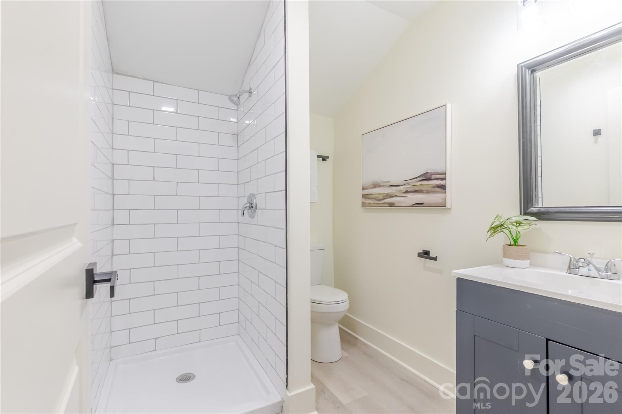 Primary bathroom - 1501 Mccormick Avenue, Gastonia