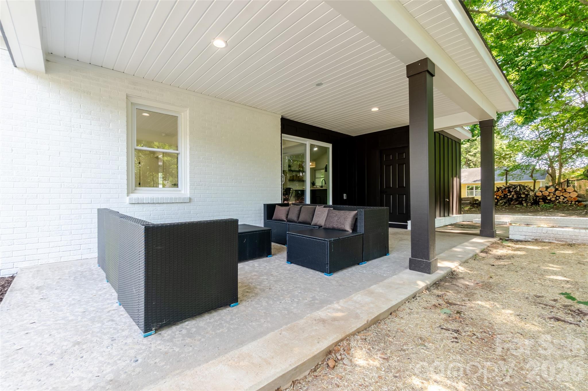 Enjoy company under the covered back porch - 1501 Mccormick Avenue, Gastonia