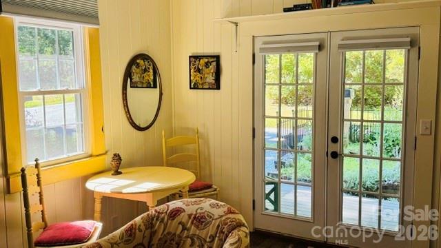Single Family Residence at 23 Leatherwood Lane, Hendersonville, photo 6 of 31