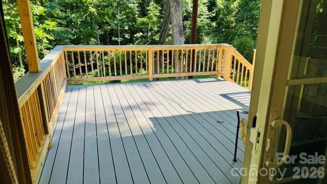 Single Family Residence at 23 Leatherwood Lane, Hendersonville, photo 5 of 31