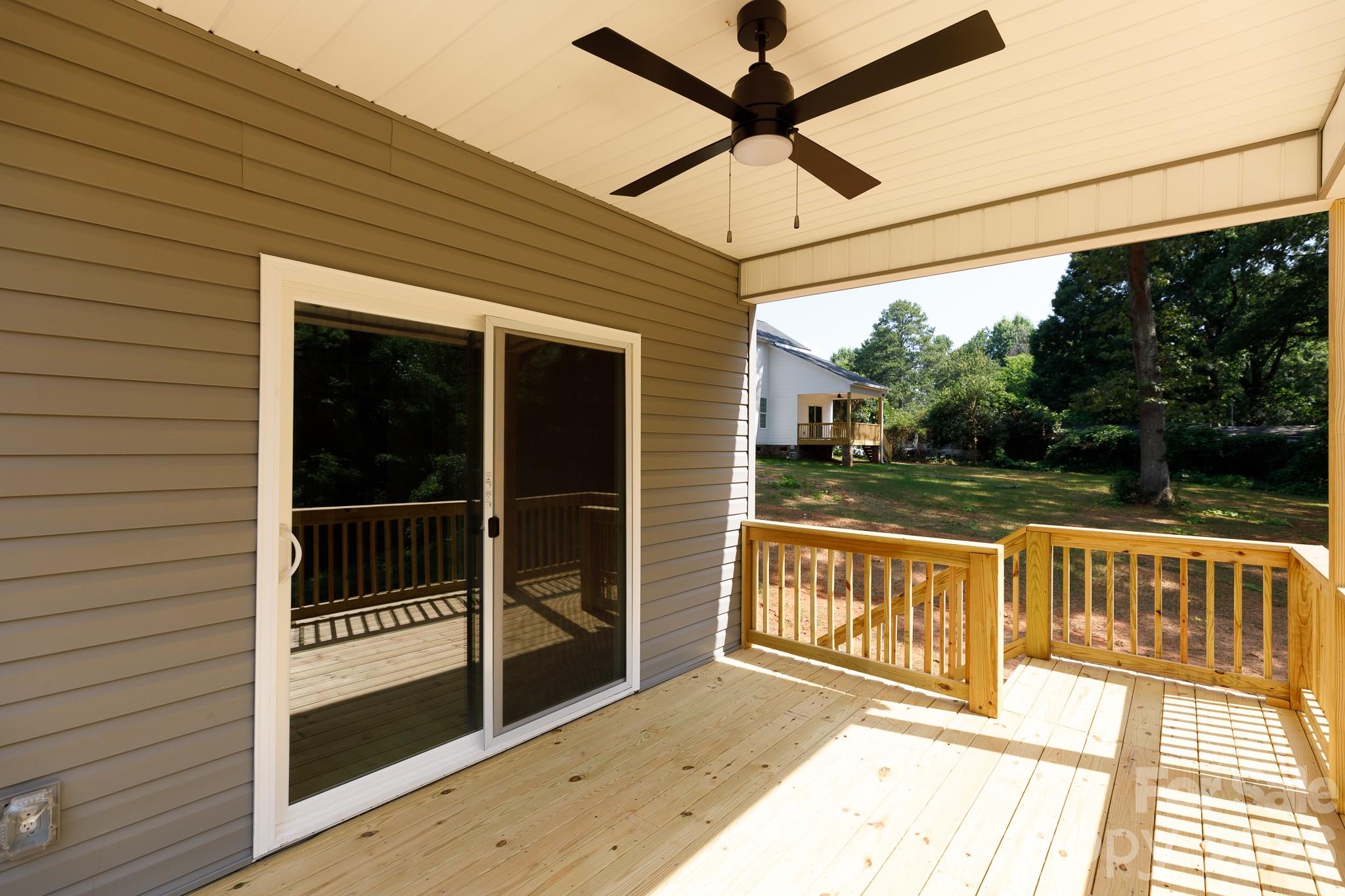 Single Family Residence at 571 Trexler Lane, Rock Hill, photo 19 of 21