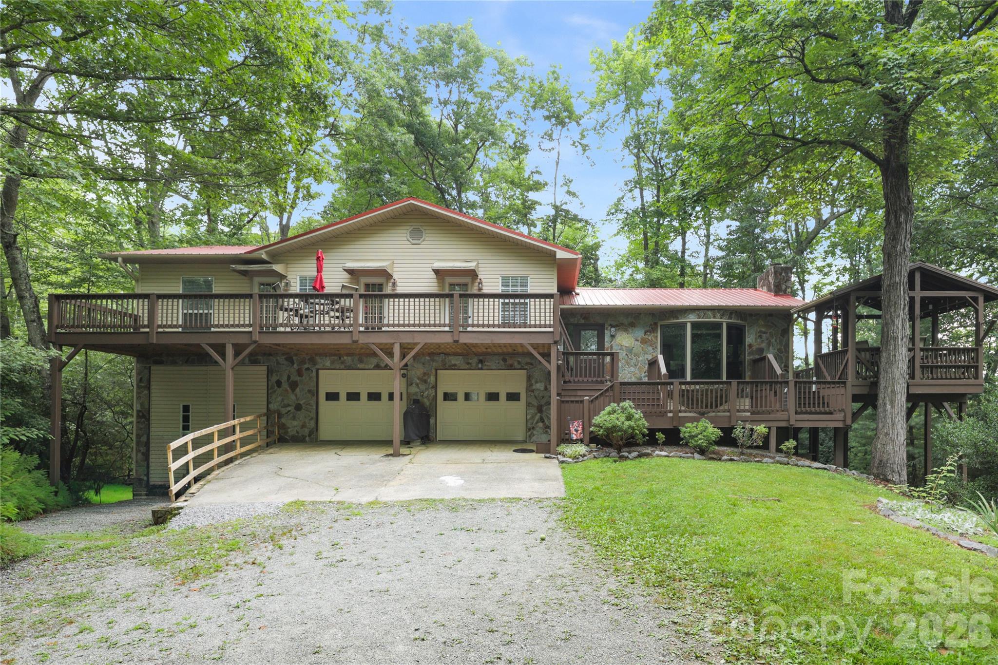 Single Family Residence at 154 Hondah Boulevard, Brevard, photo 3 of 46
