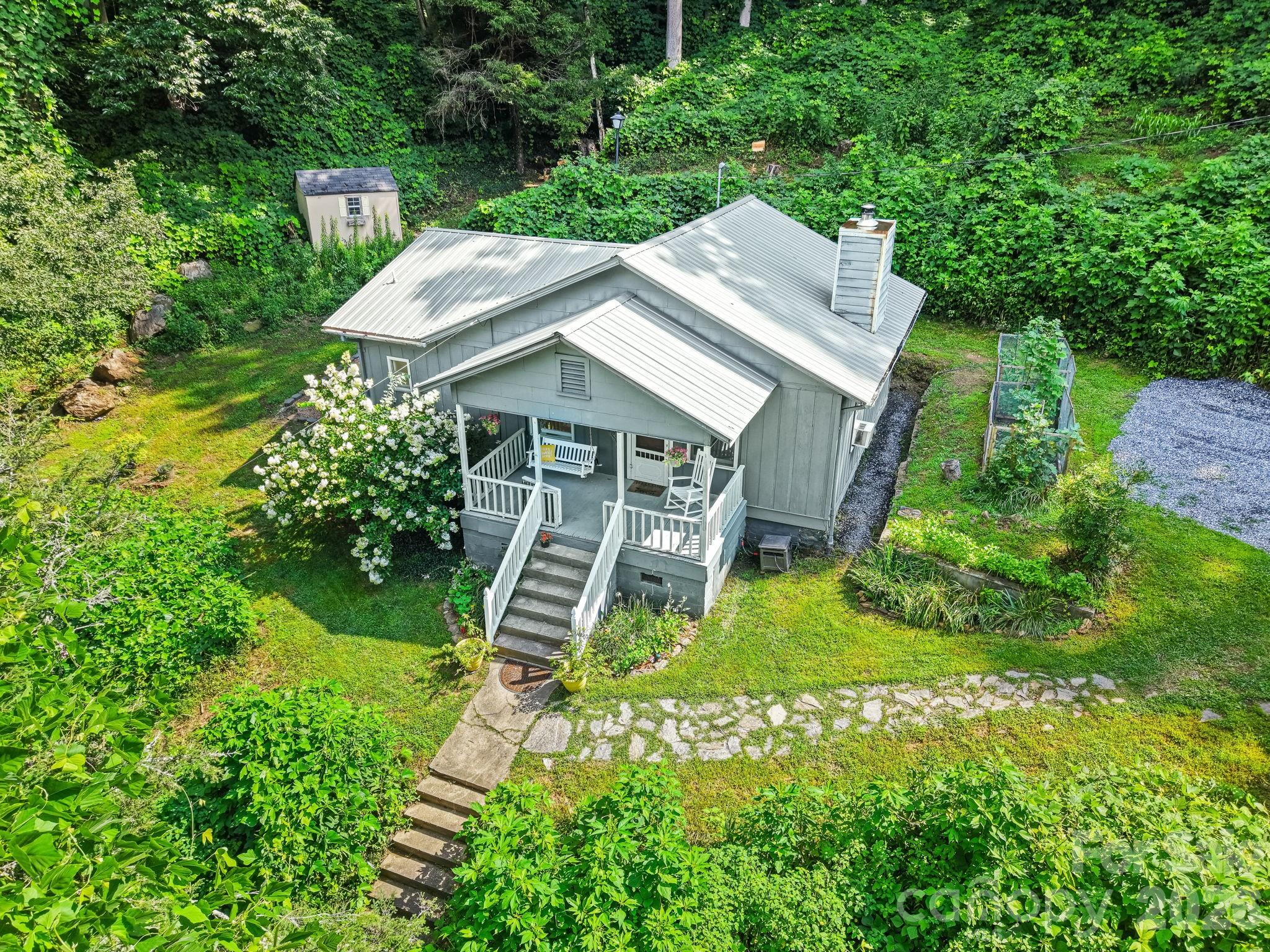 Single Family Residence at 6115 Skyland Drive, Sylva, photo 2 of 35