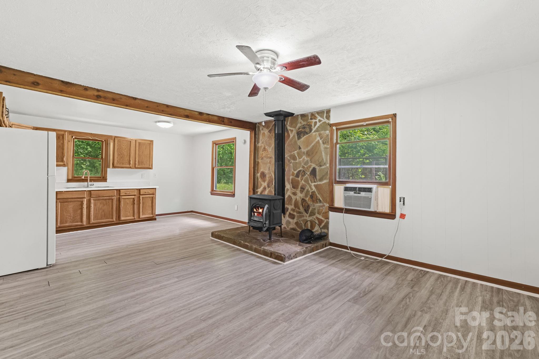 Single Family Residence at 6115 Skyland Drive, Sylva, photo 7 of 35